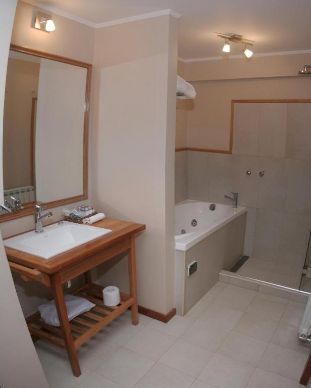 Sendero Lodge