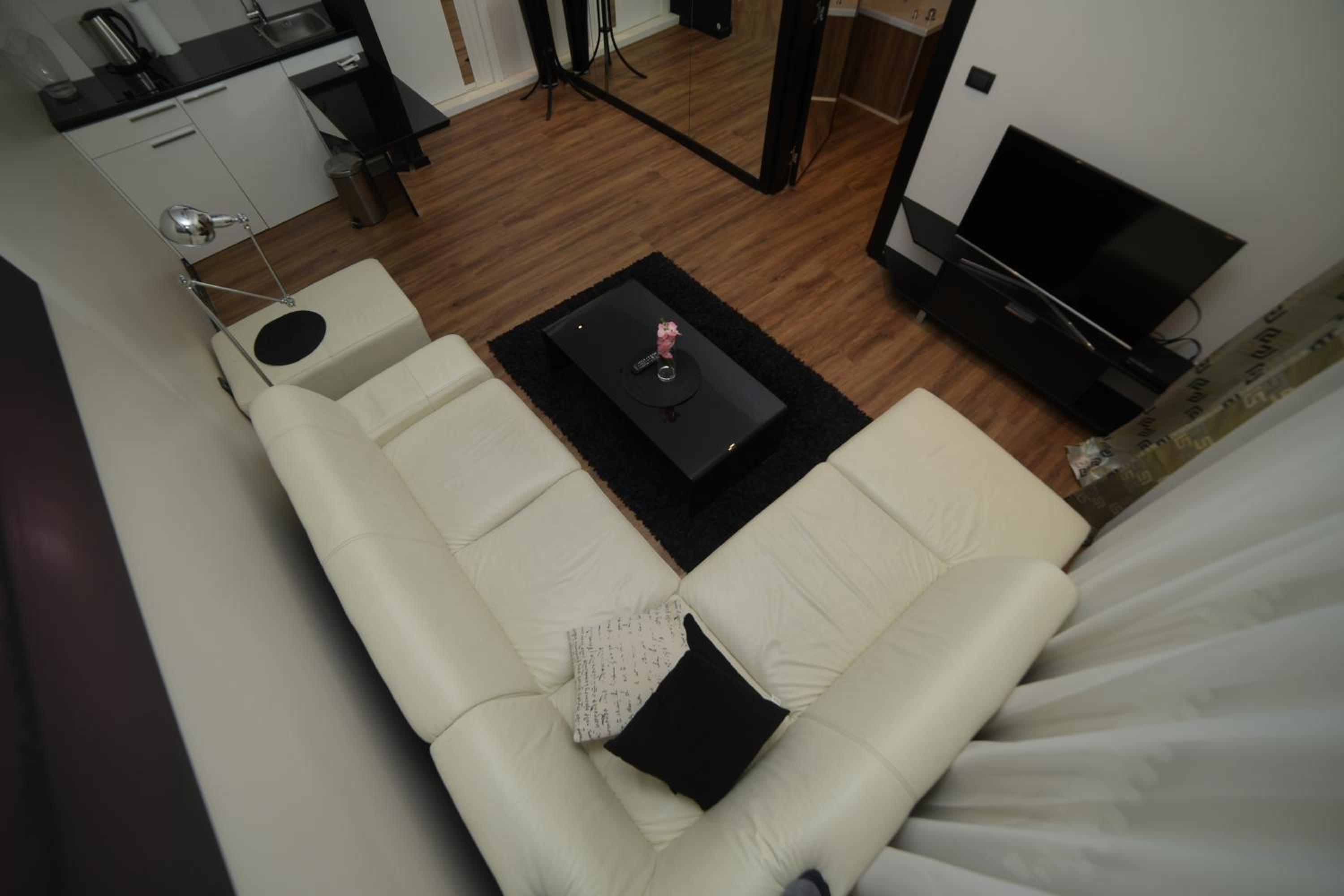 Photo 27