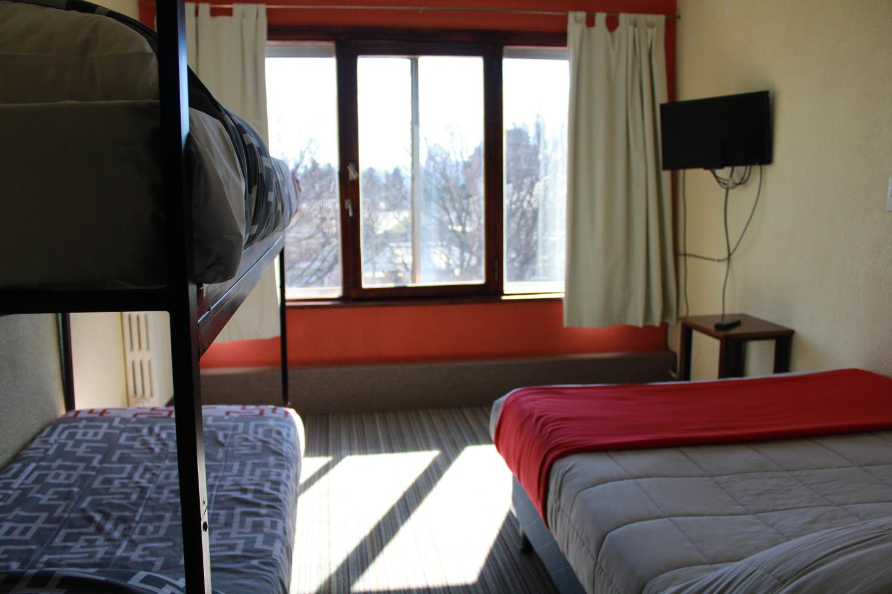 Italia Inn Hostel