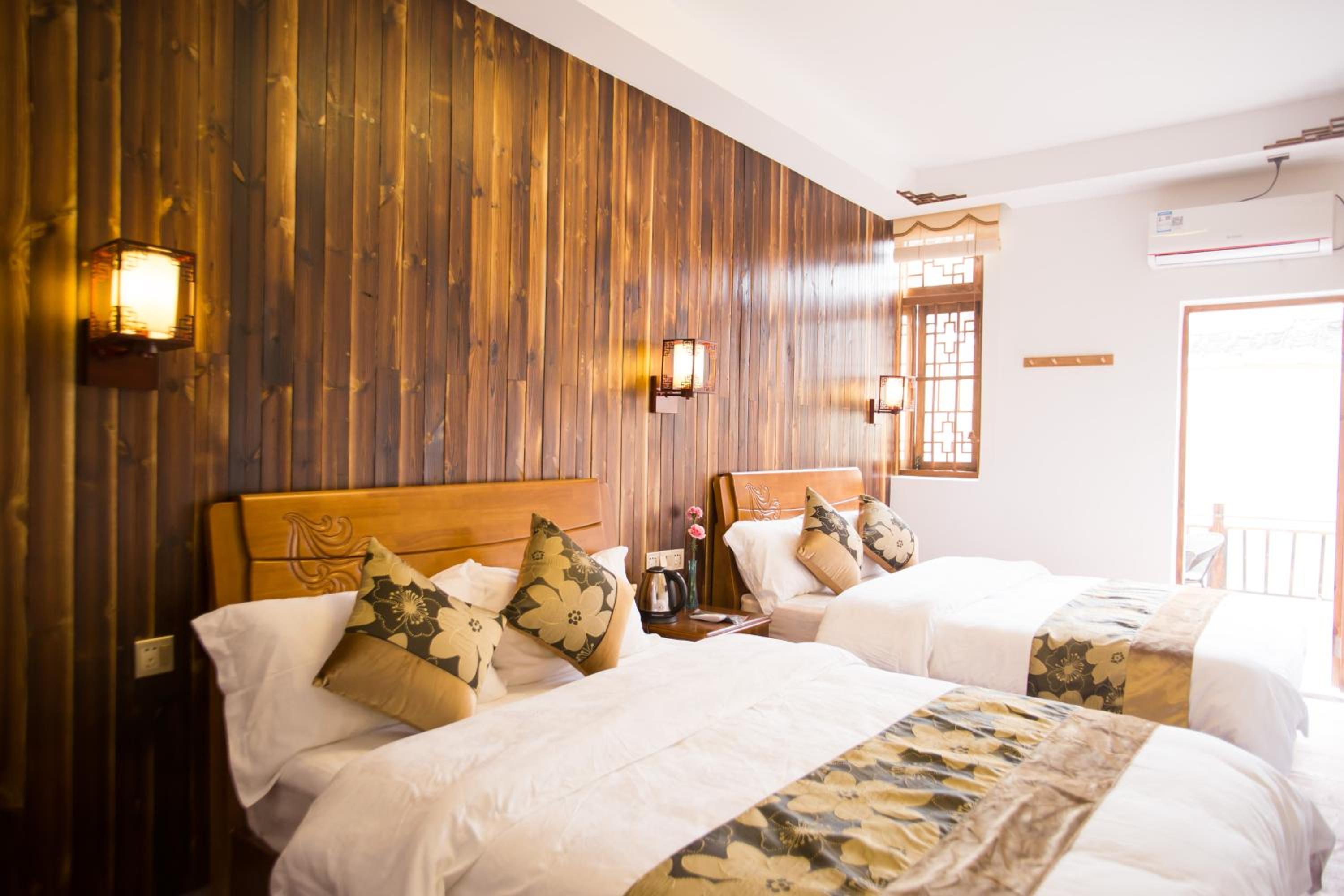Chaozhou Hello Inn