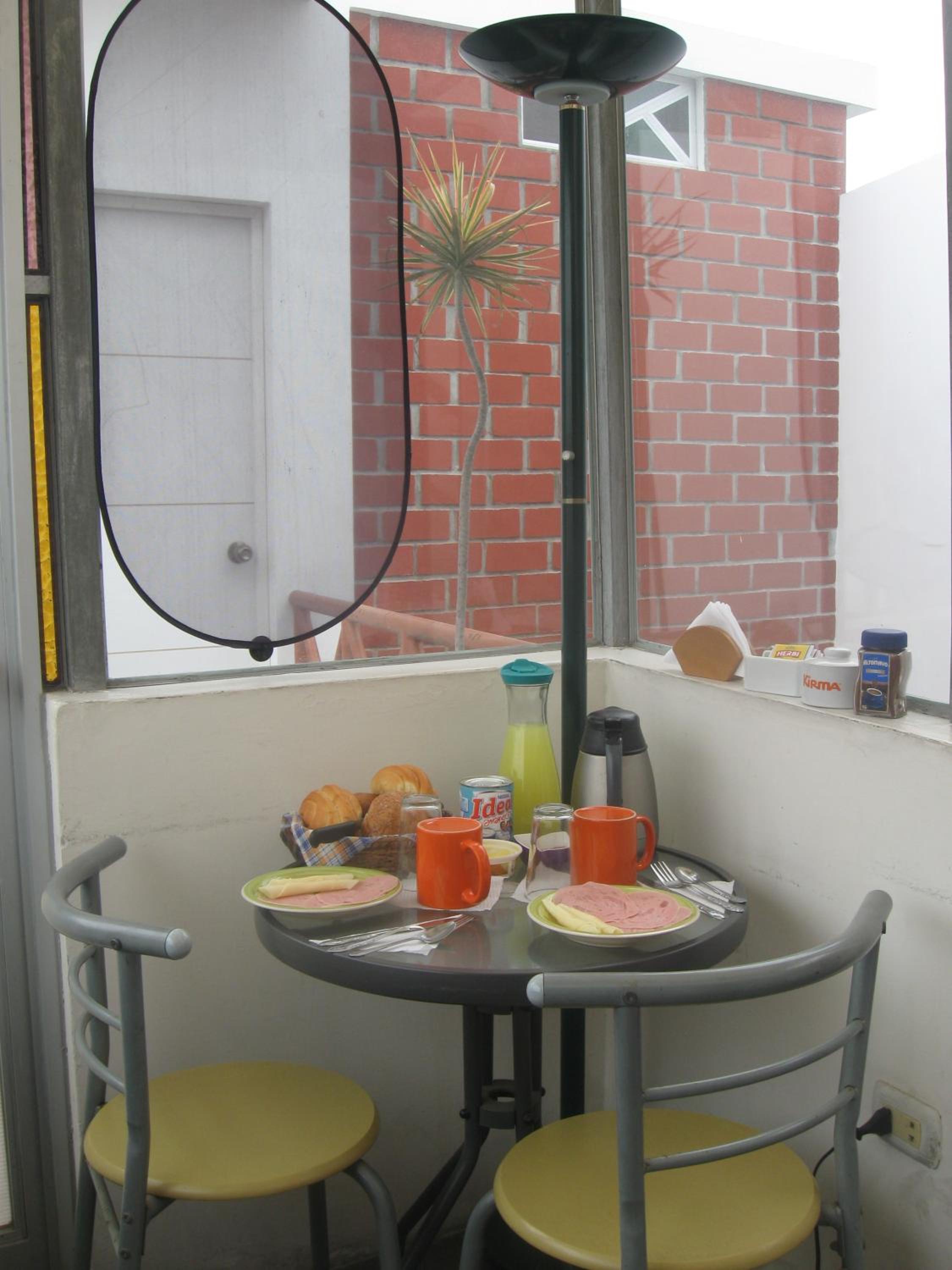 Photo 10