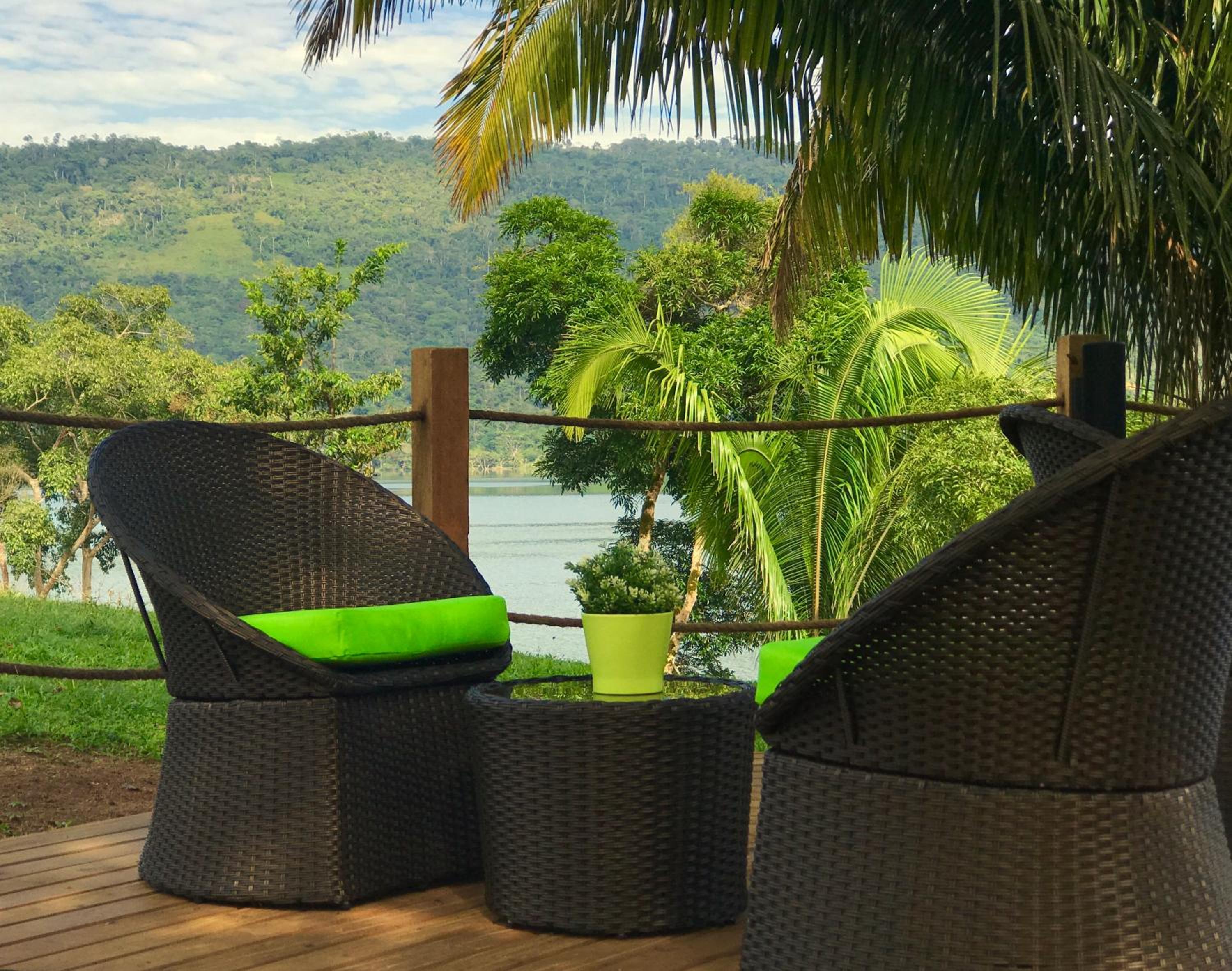 Sauce Lodge - Laguna Azul