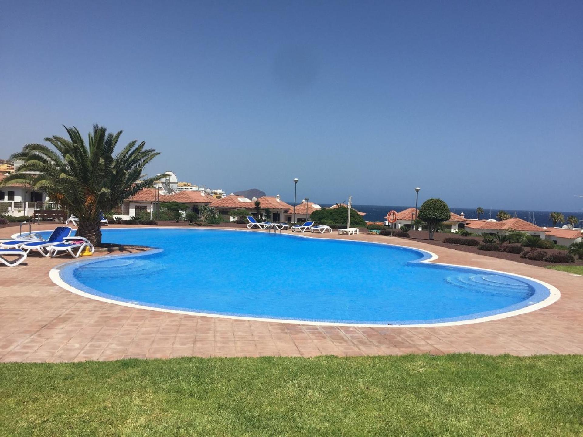 Marina Golf Apartments