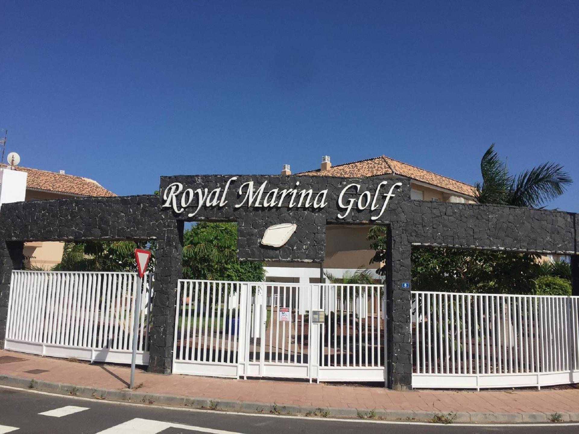 Marina Golf Apartments