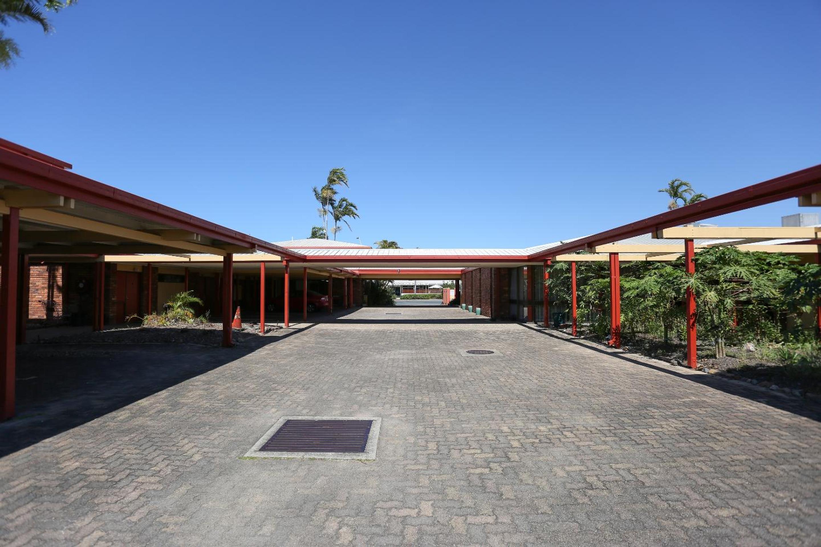 Reef Resort Motel