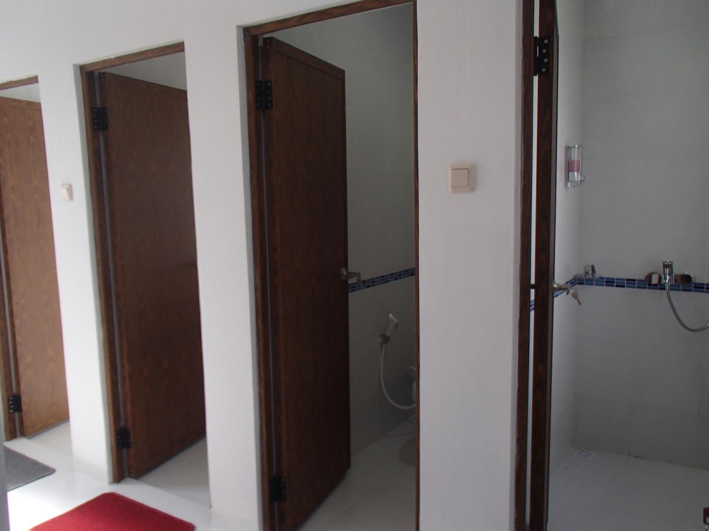 Askara Guest House & Hostel