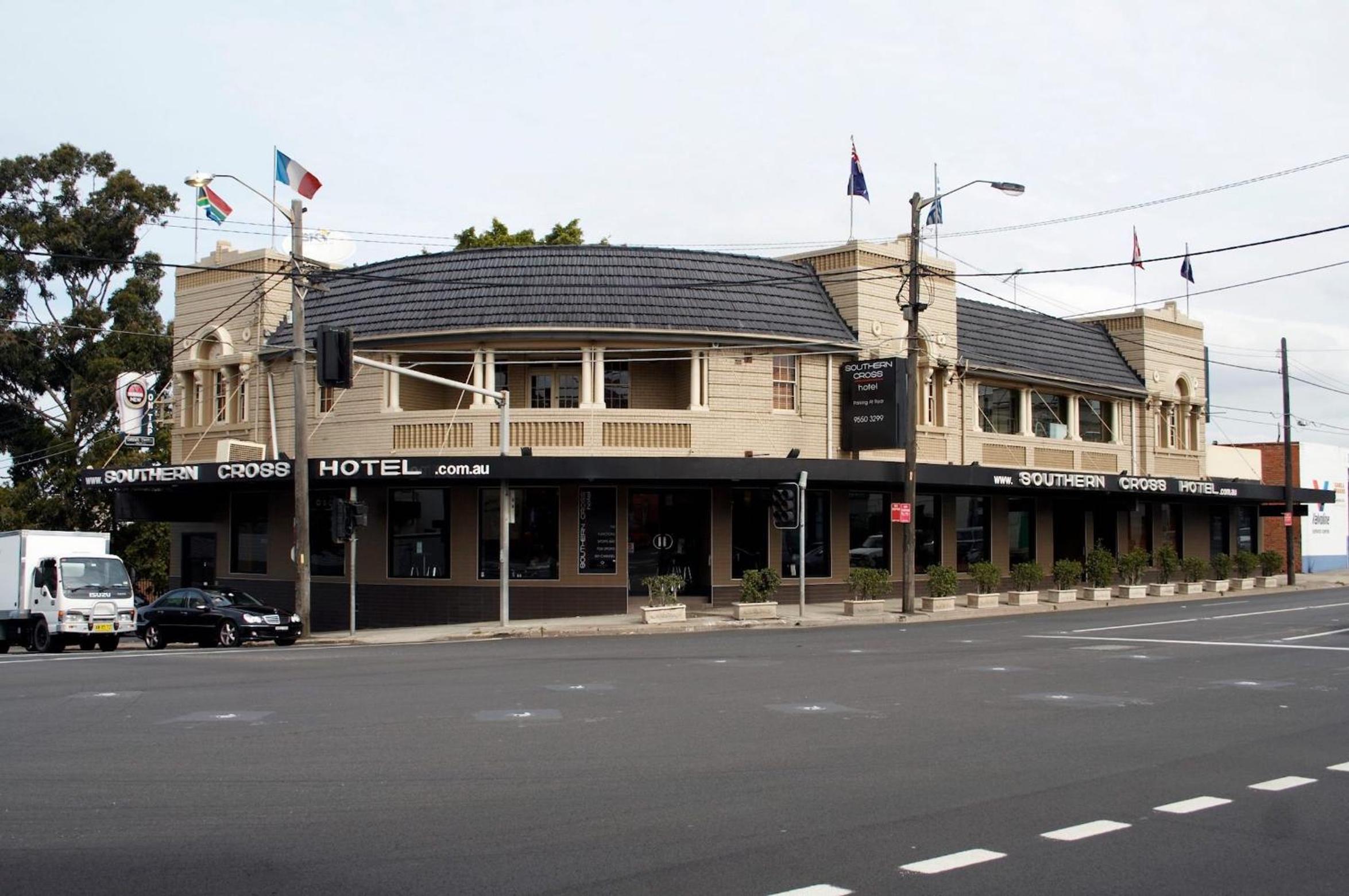 Southern Cross Hotel