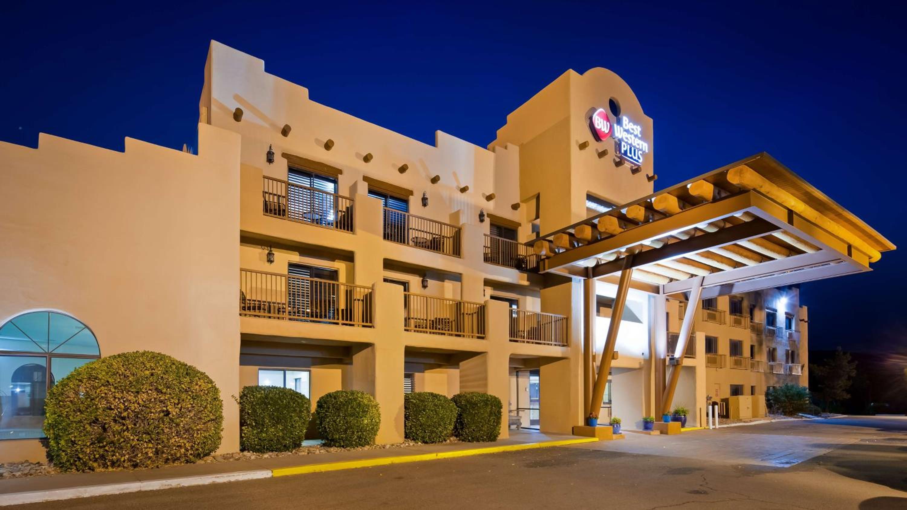 Hotel Best Western Plus Inn of Santa Fe - Image 1