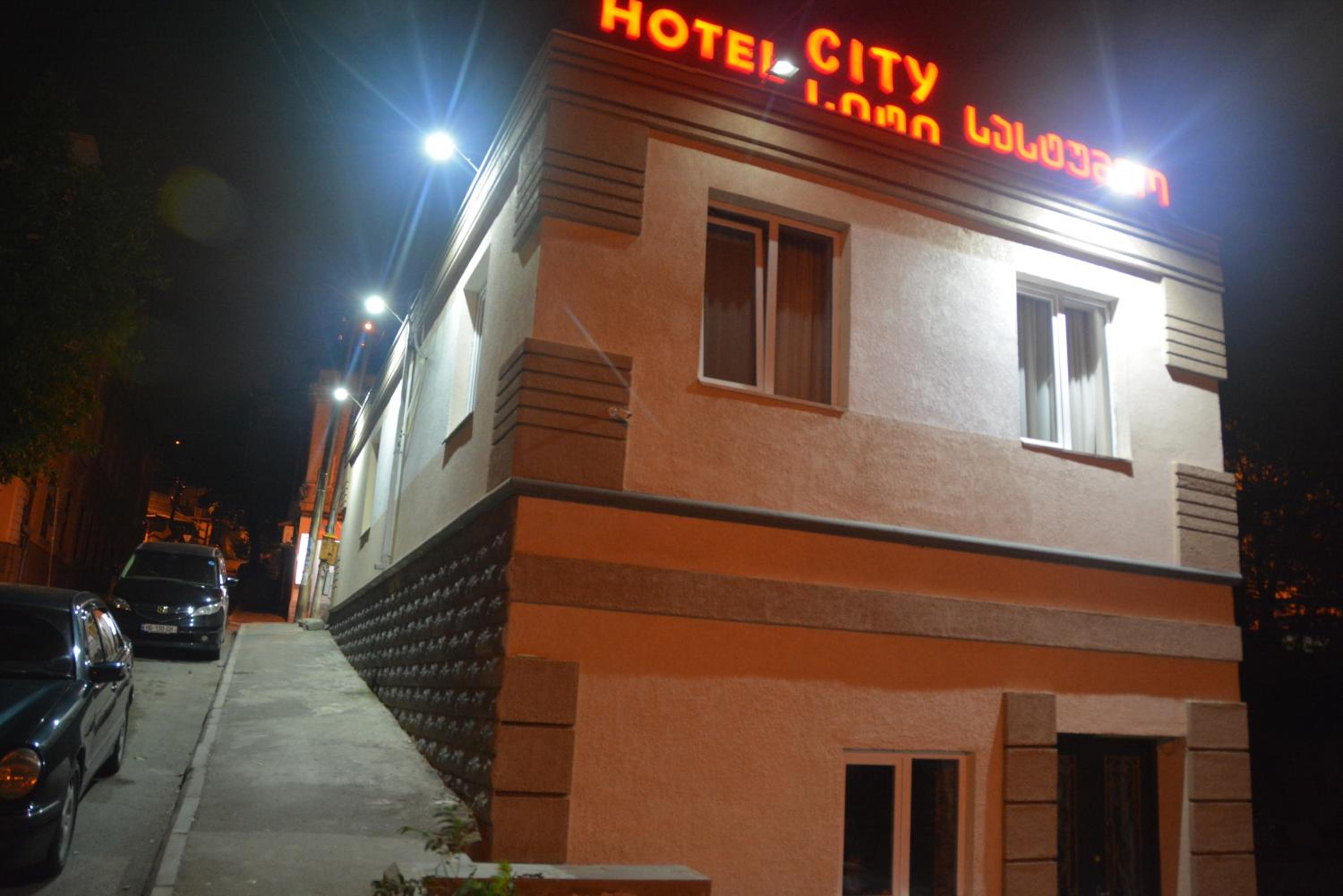 City Hotel