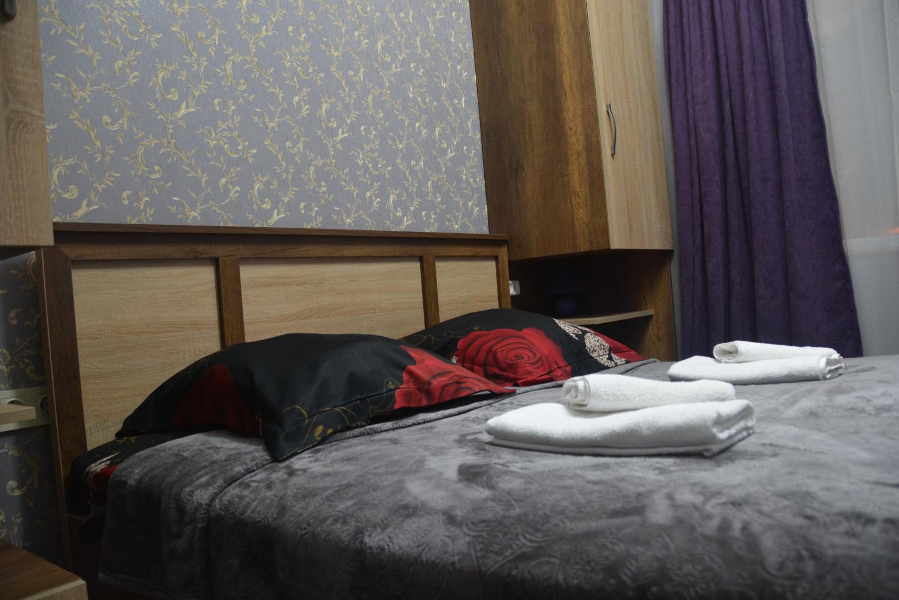 City Hotel
