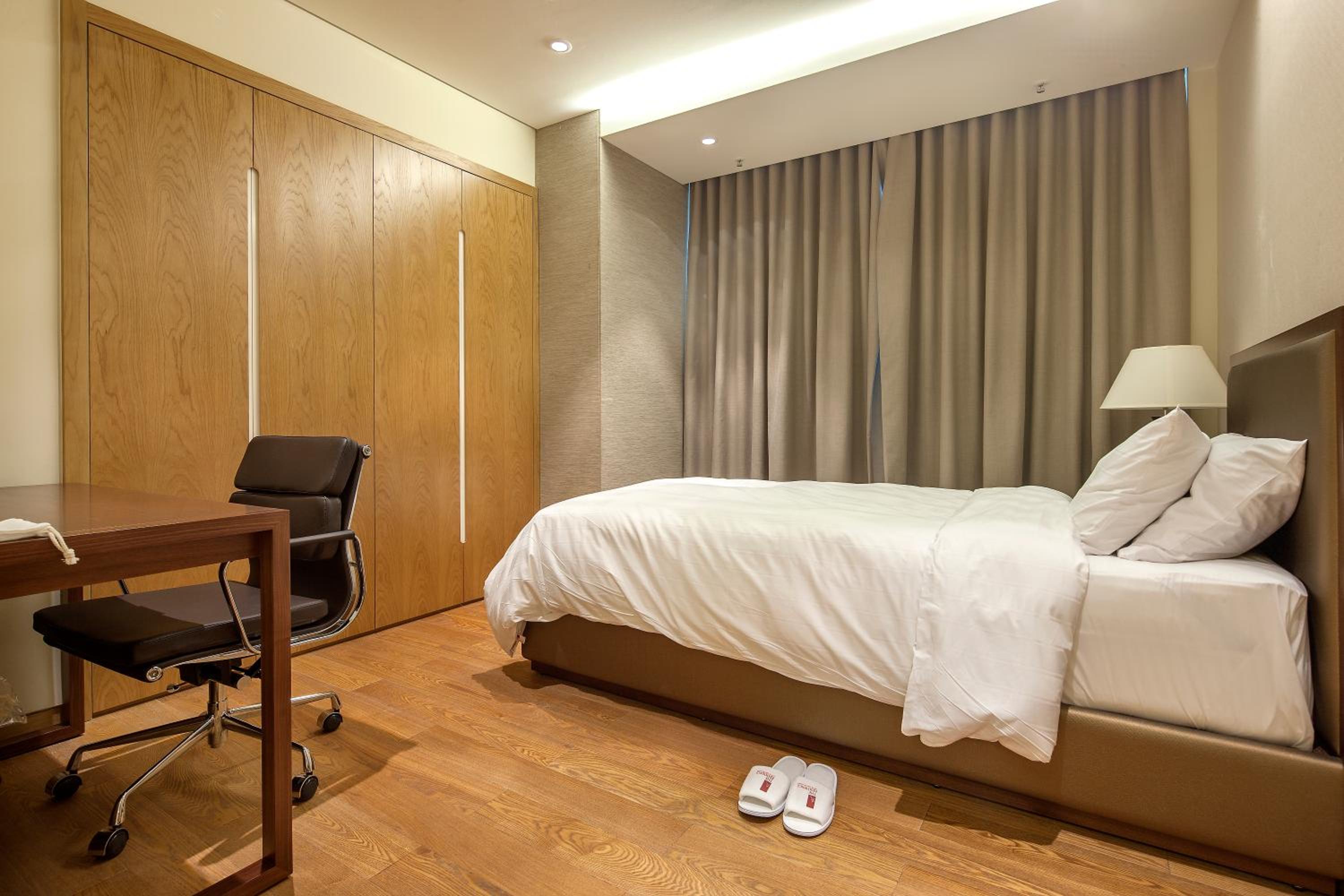 Lotte The Residence