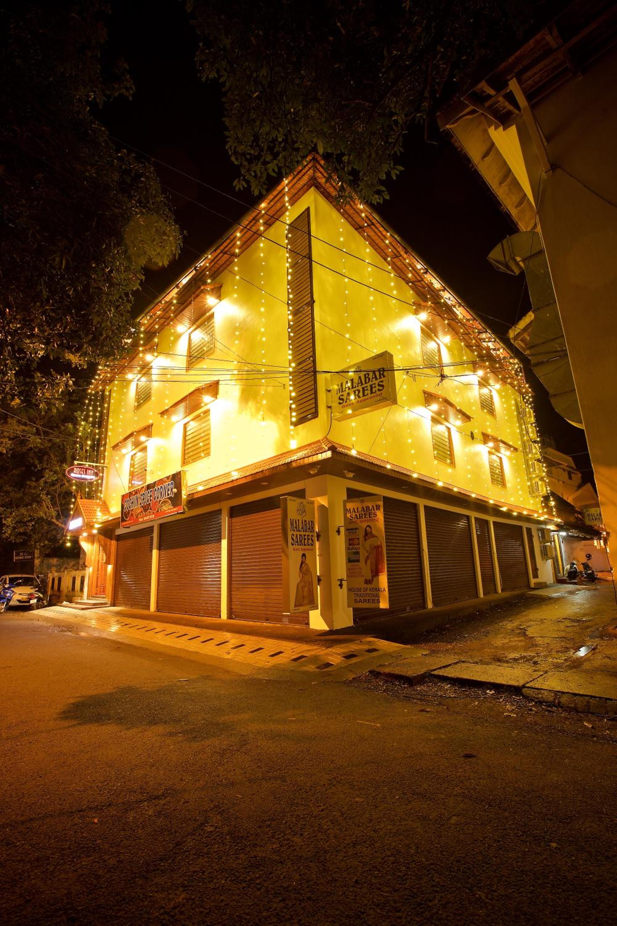Cochin Vacations - Roses Inn Fortkochi - Property Image 1