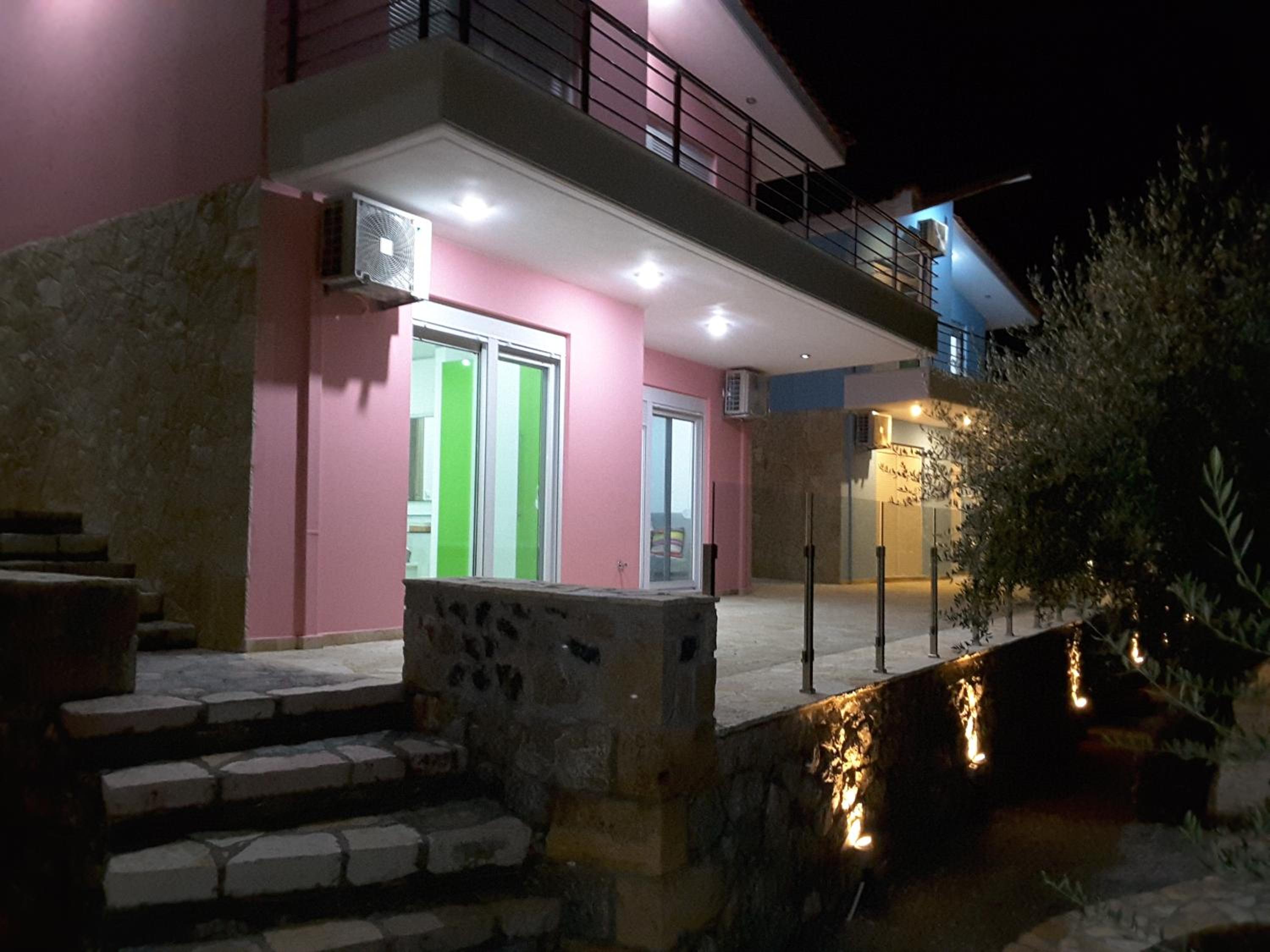 Shiraz Villas