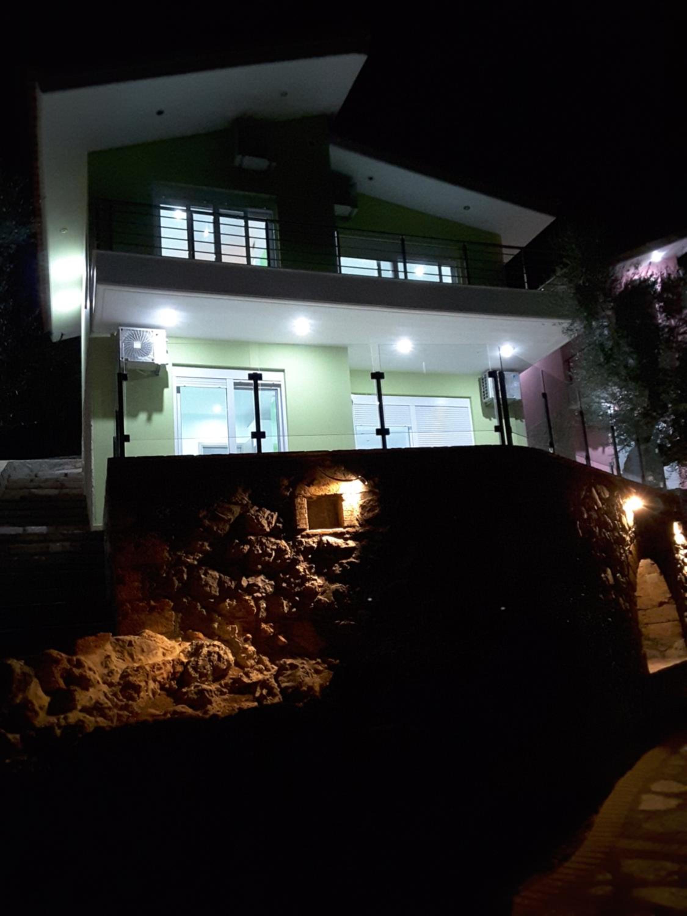 Shiraz Villas