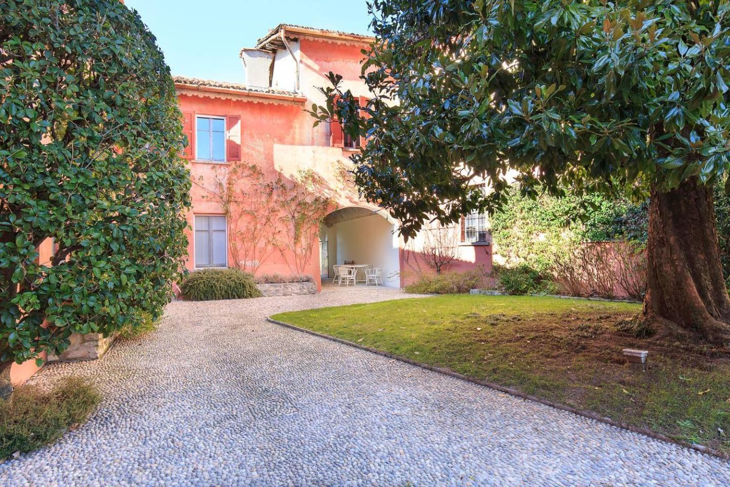 Villa Sassi view 3