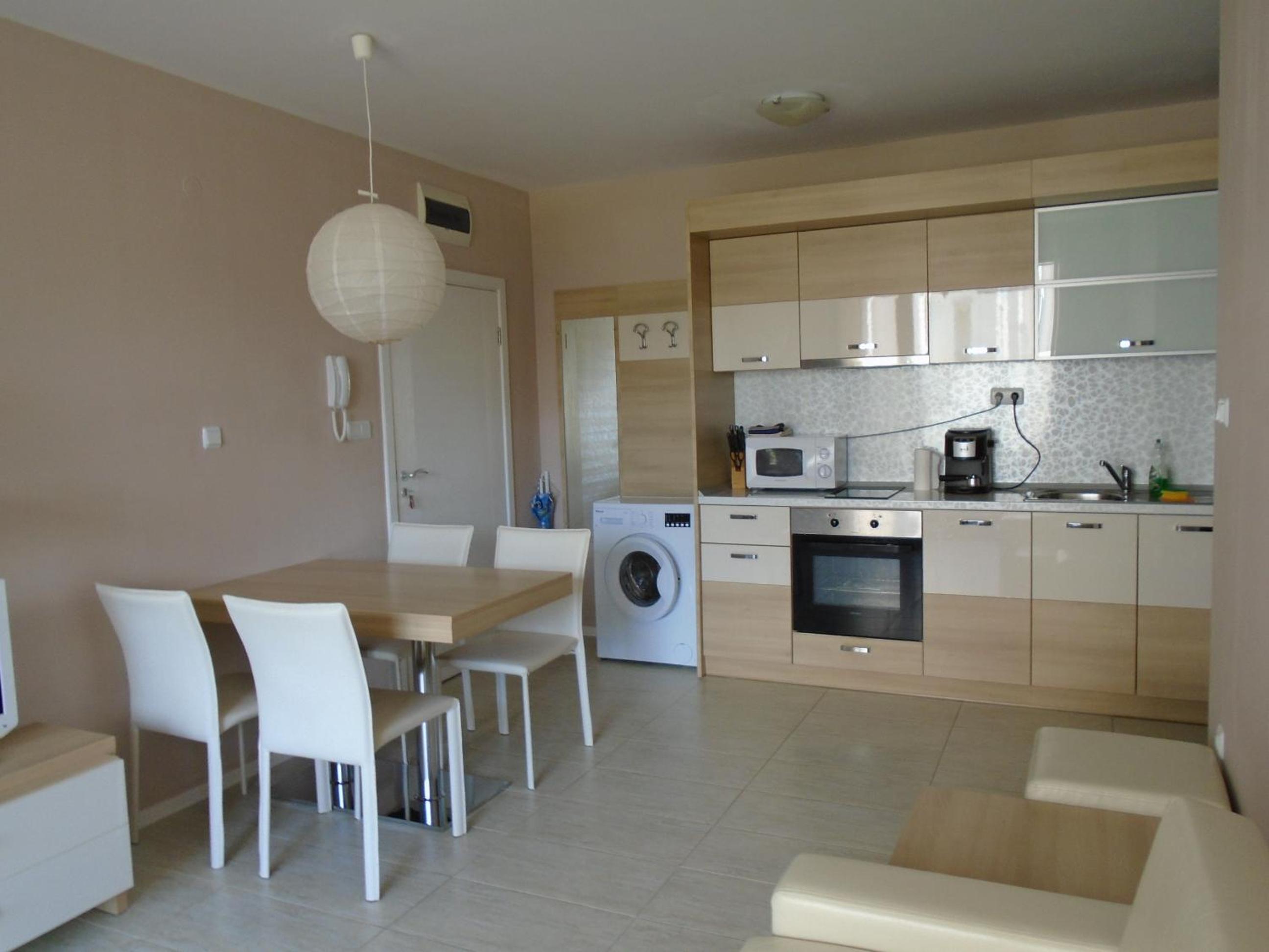 Nedev's Apartments in Kavatsi Area view 4