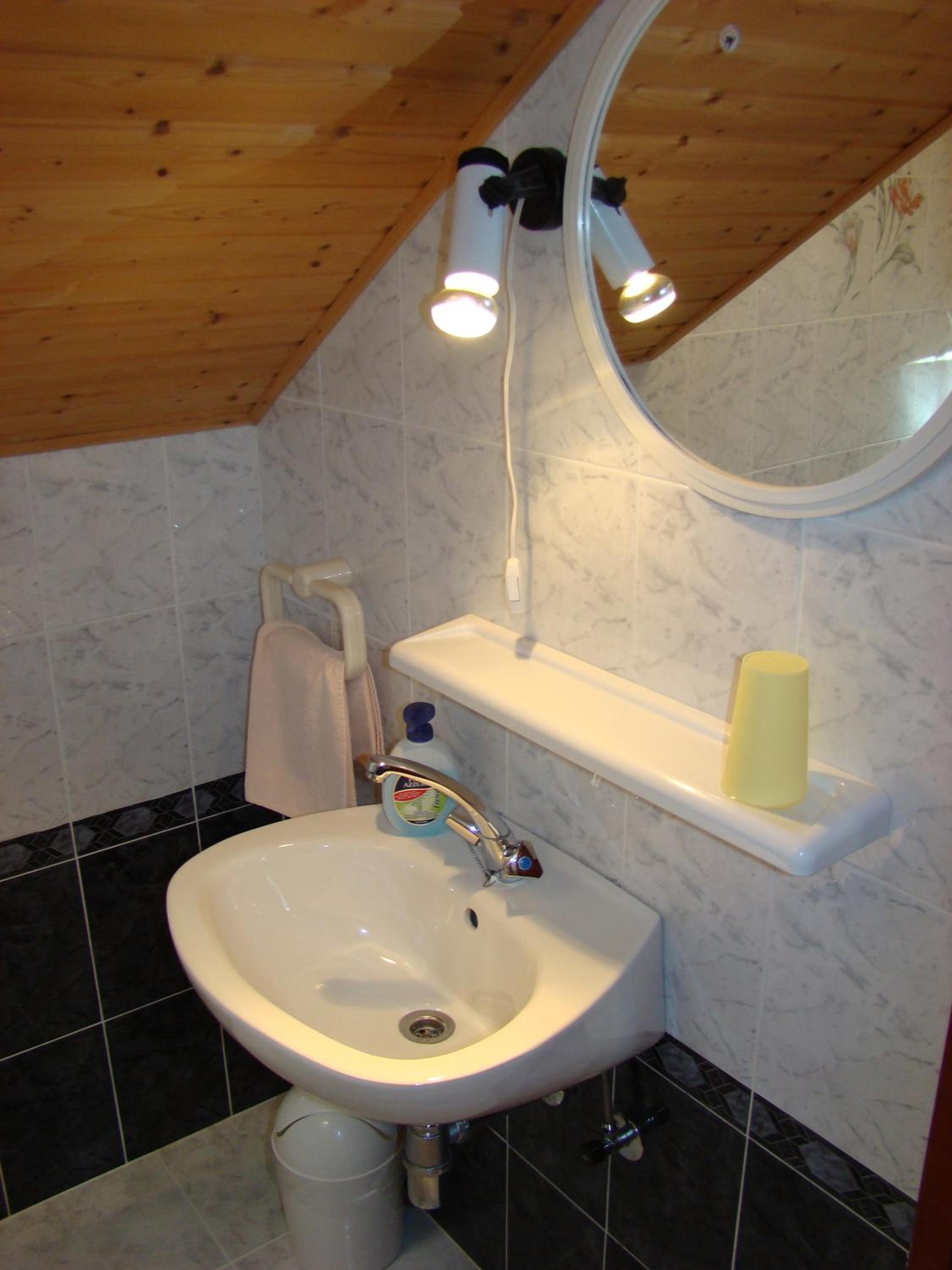Photo 48