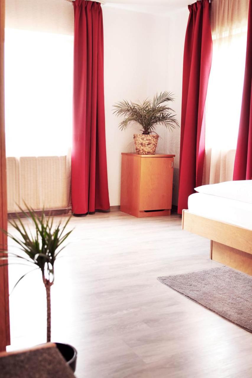 Hotel Pension Kaempfelbach