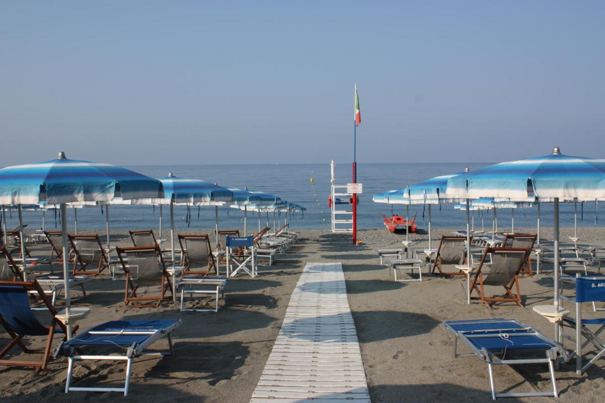 Apartments Arcobaleno view 2
