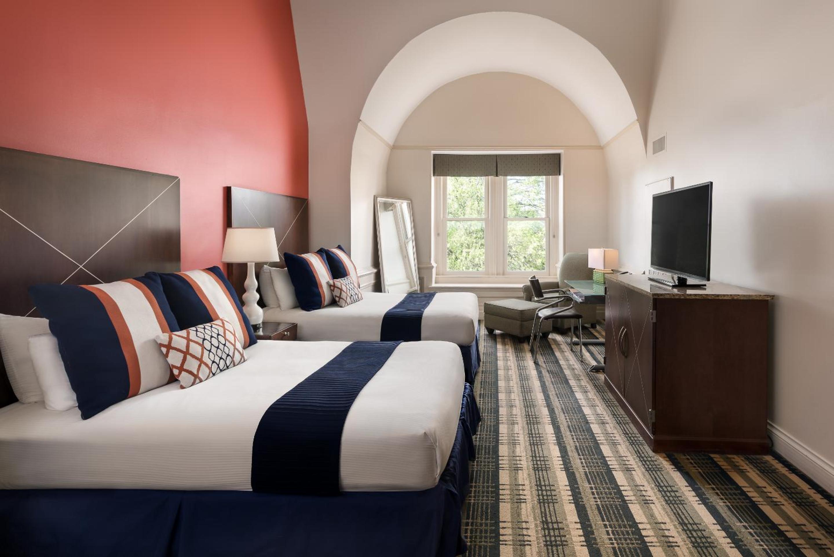 Buffalo Vacations - The Mansion on Delaware Avenue - Property Image 3
