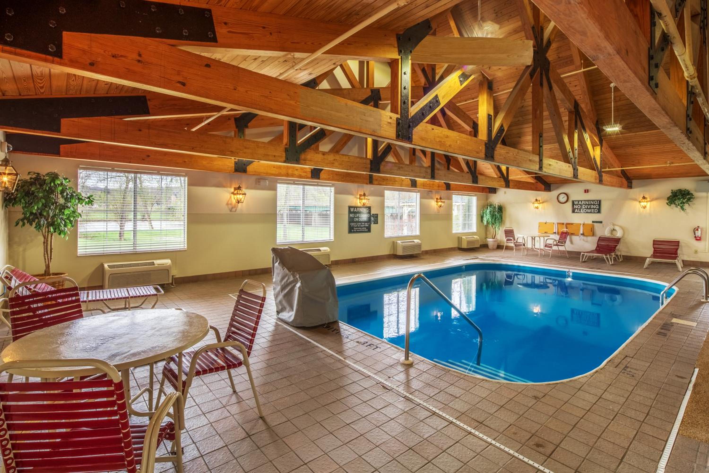 Coshocton Village Inn Suites - Property Image 22