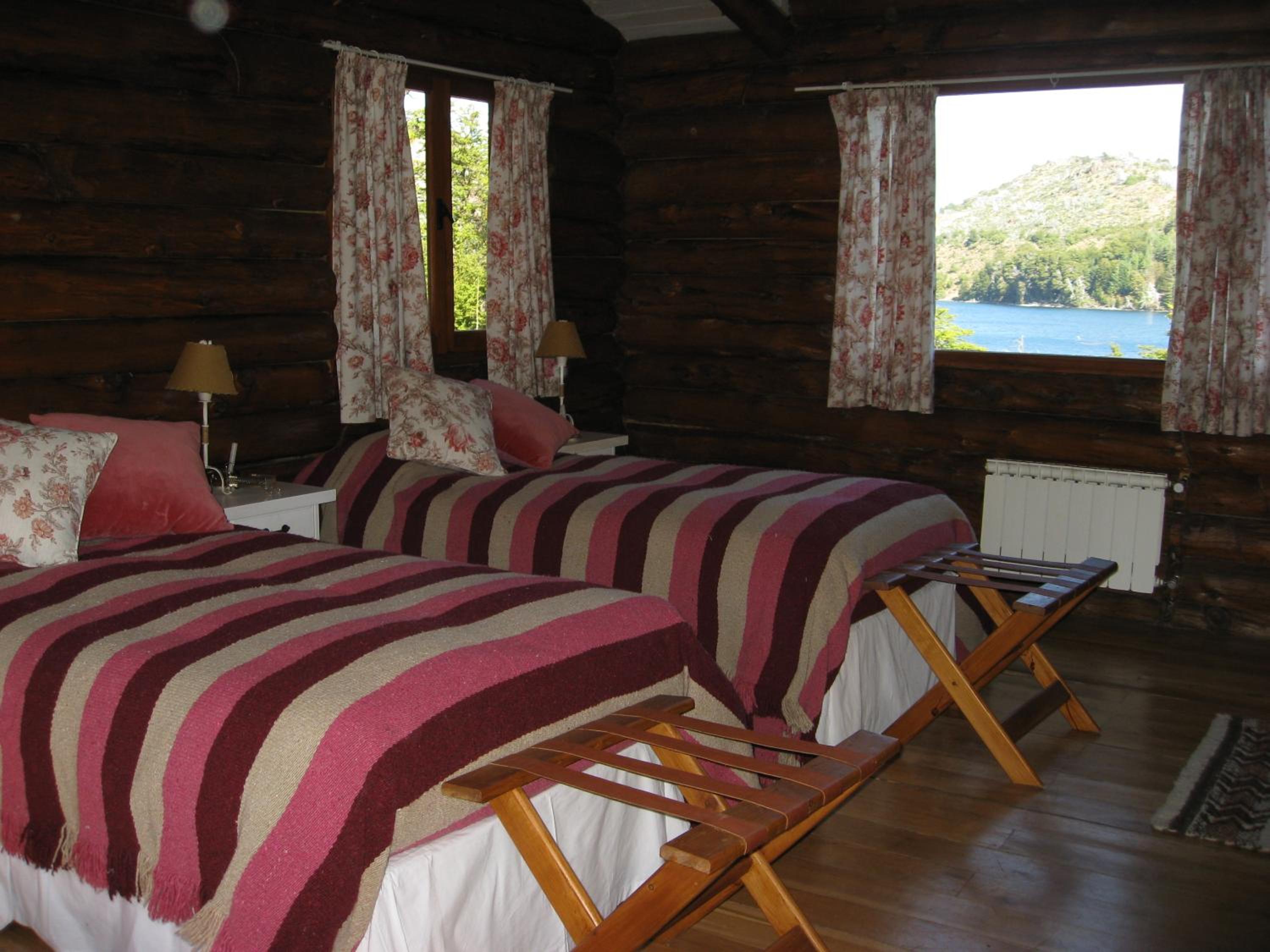 Laguna Larga Lodge