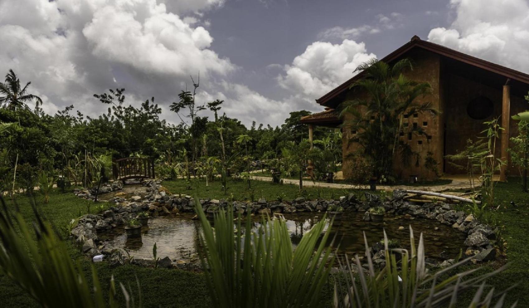D Canal House