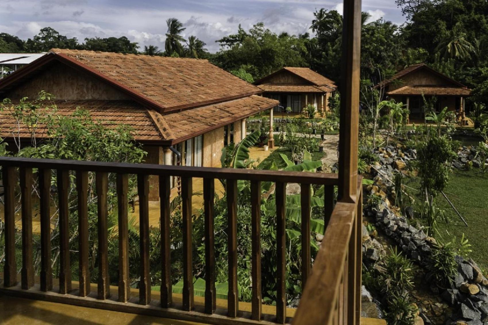 D Canal House
