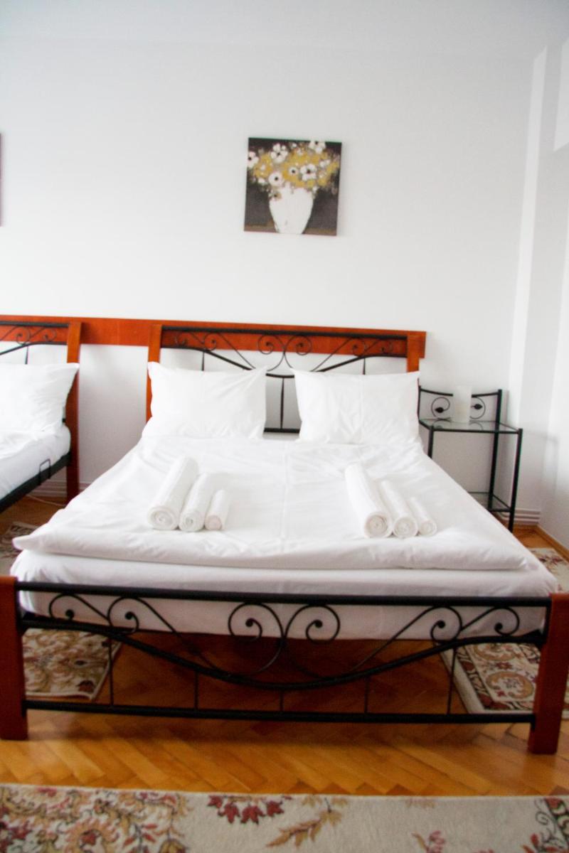 AOL Cluj Apart view 2