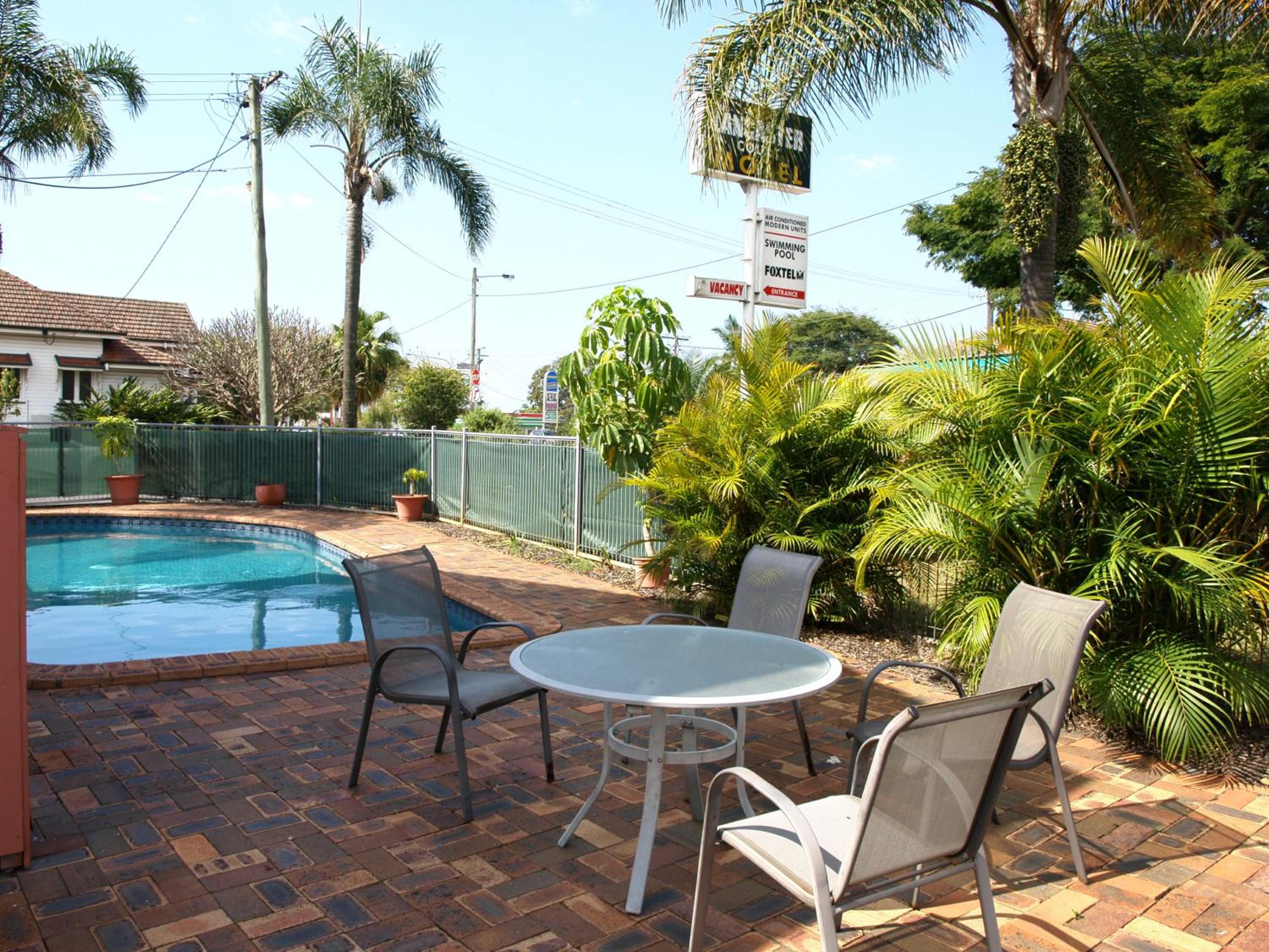 Lancaster Court Motel