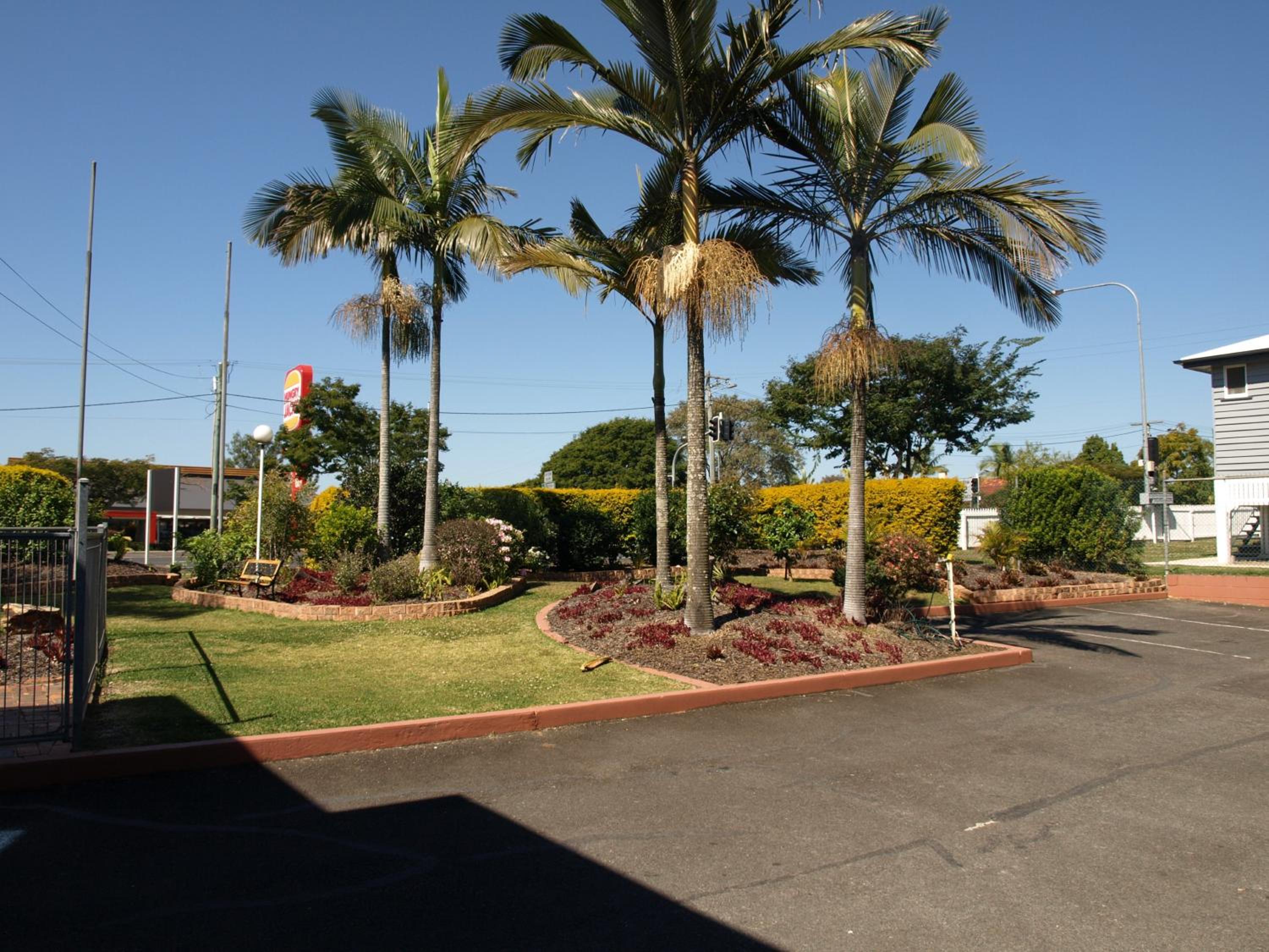 Lancaster Court Motel