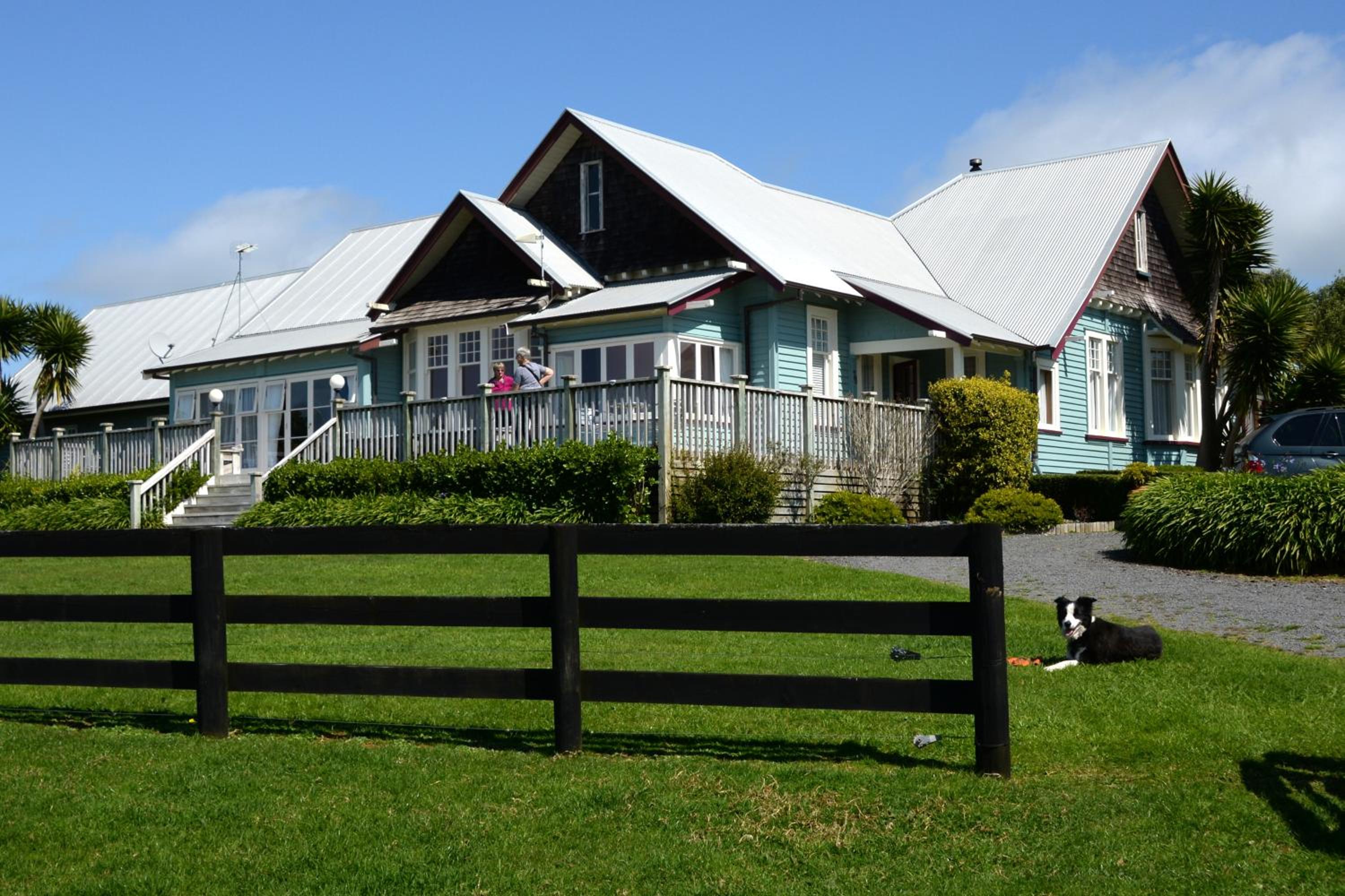 Connemara Country Lodge view 2