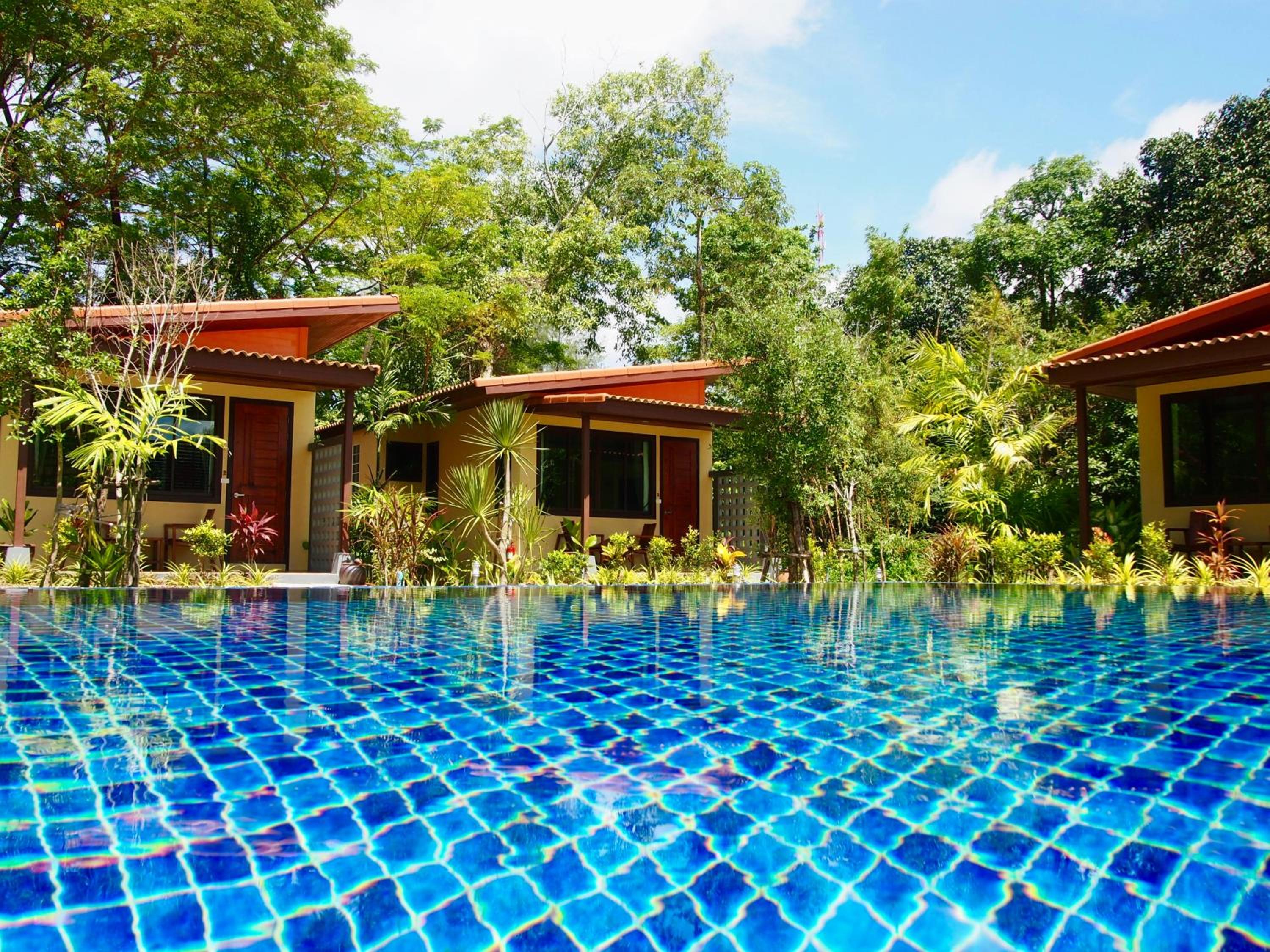 AT Bangsak Resort