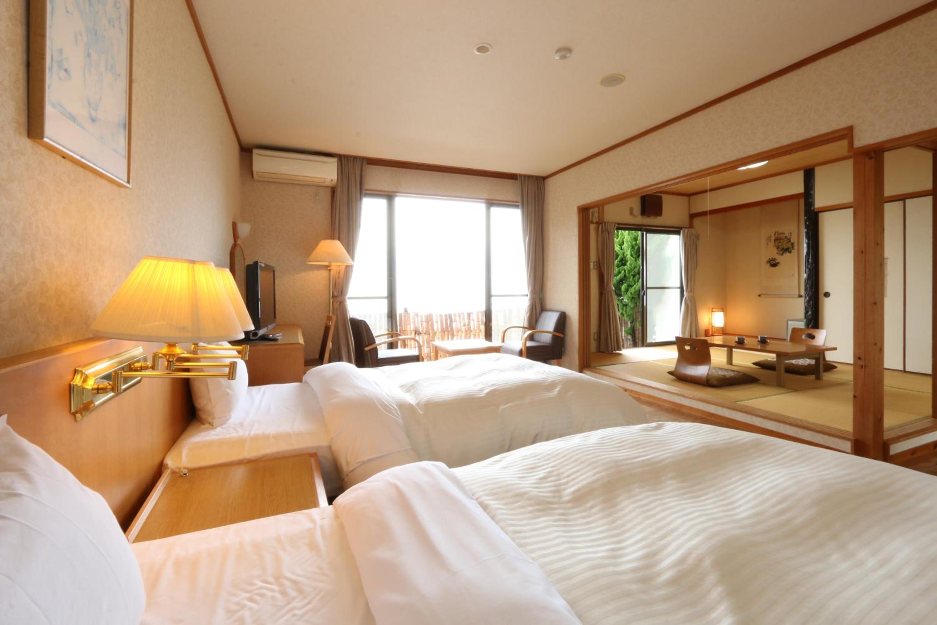 Tsushima Grand Hotel