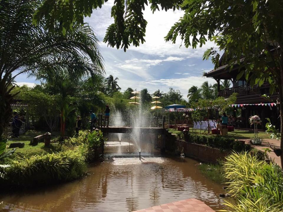 Ruean Thai Nai Bang by PANSAK Resort