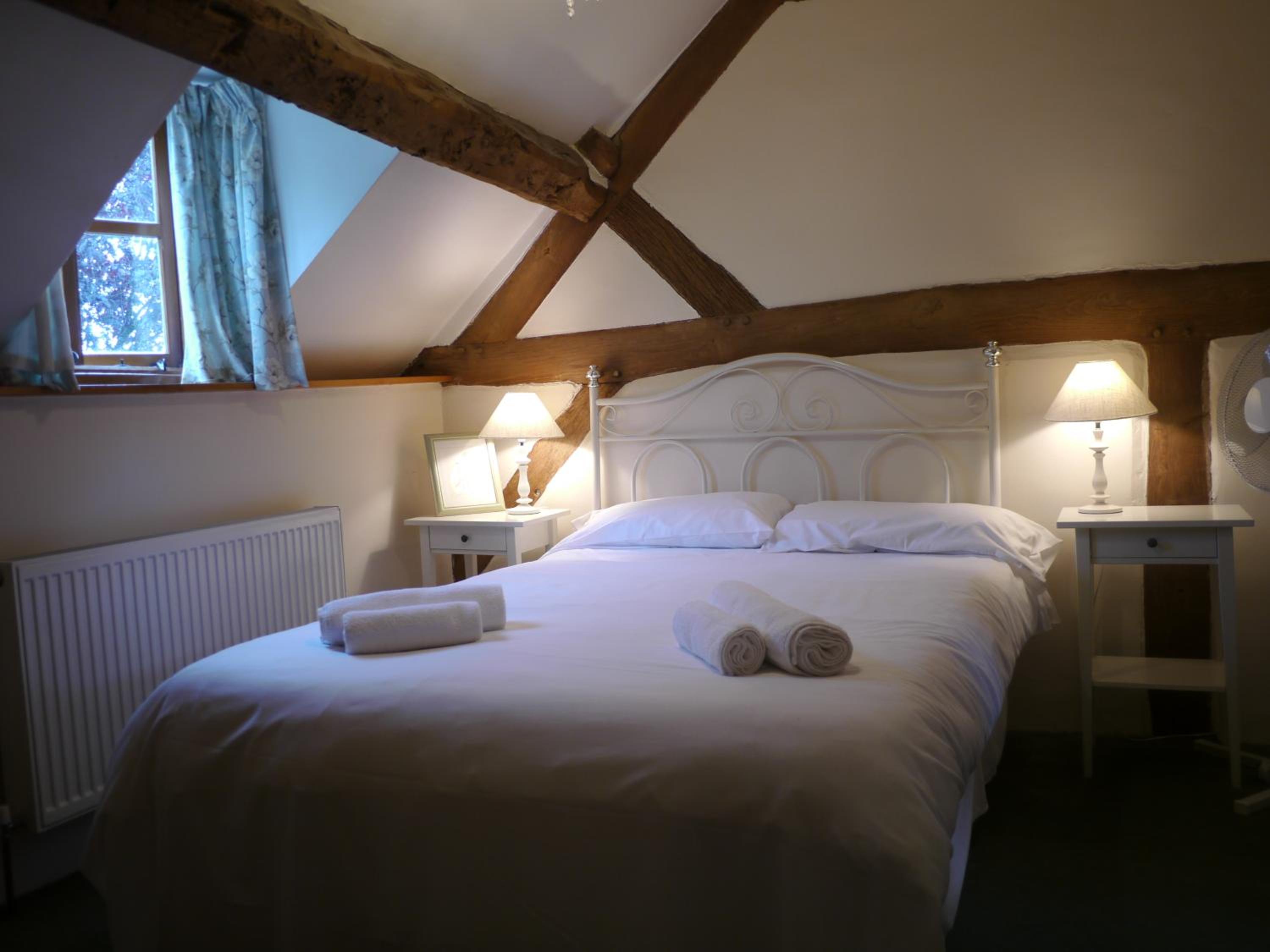 Whitewells Farm Cottages - 7 exceptionally well appointed pet friendly barn conversions set in 10 acres of gardens, fields and woodland suitable from 2 to 