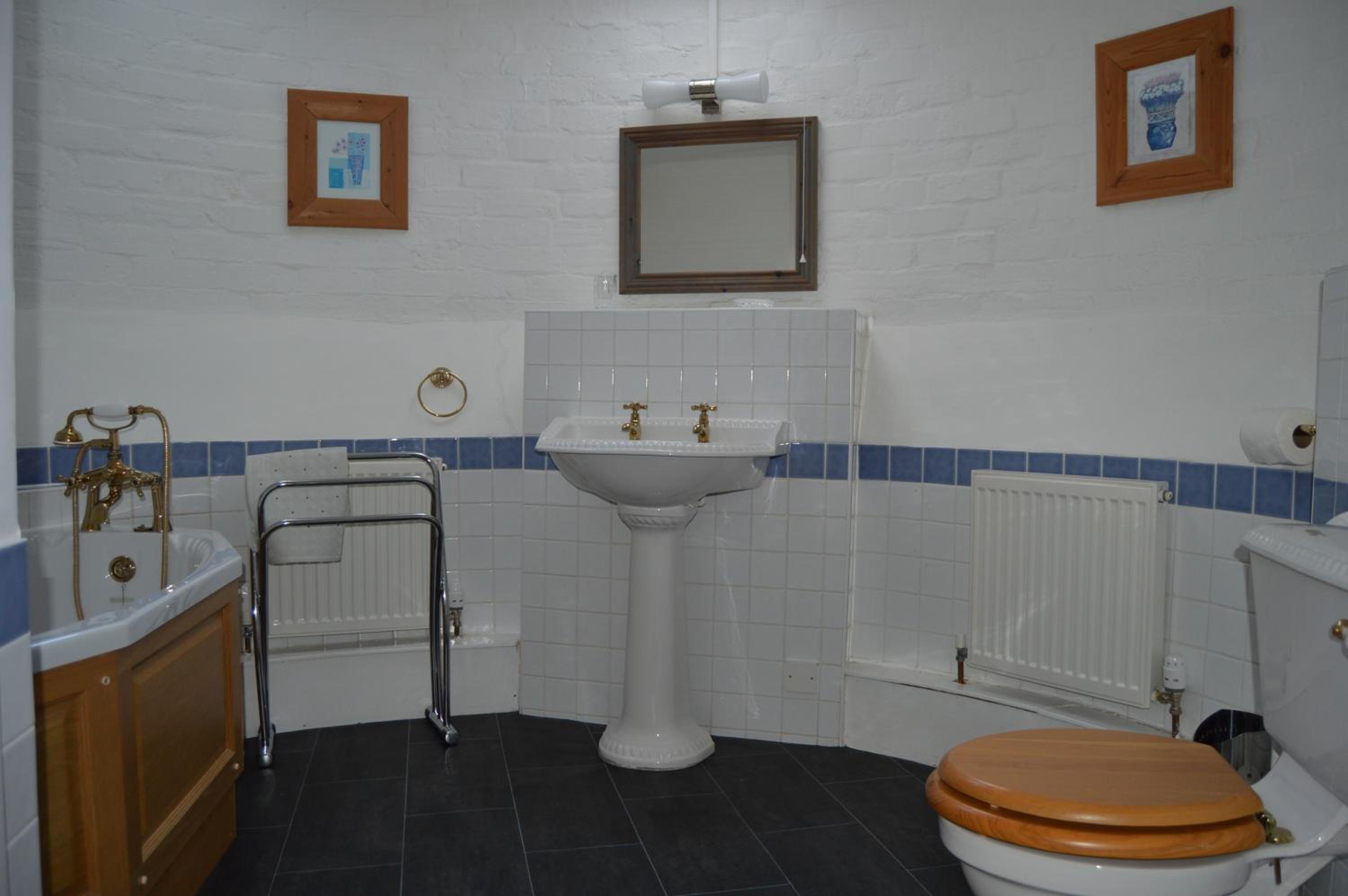 Whitewells Farm Cottages - 7 exceptionally well appointed pet friendly barn conversions set in 10 acres of gardens, fields and woodland suitable from 2 to 