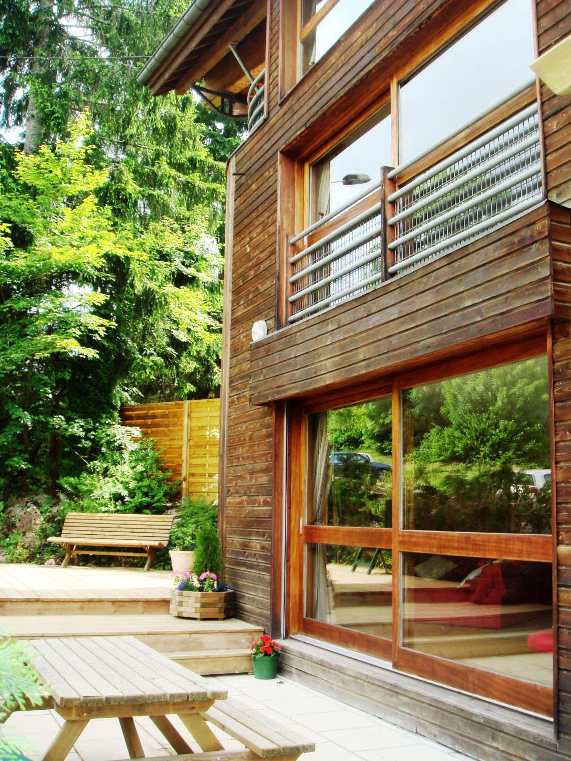 Chalet Leslie view 2