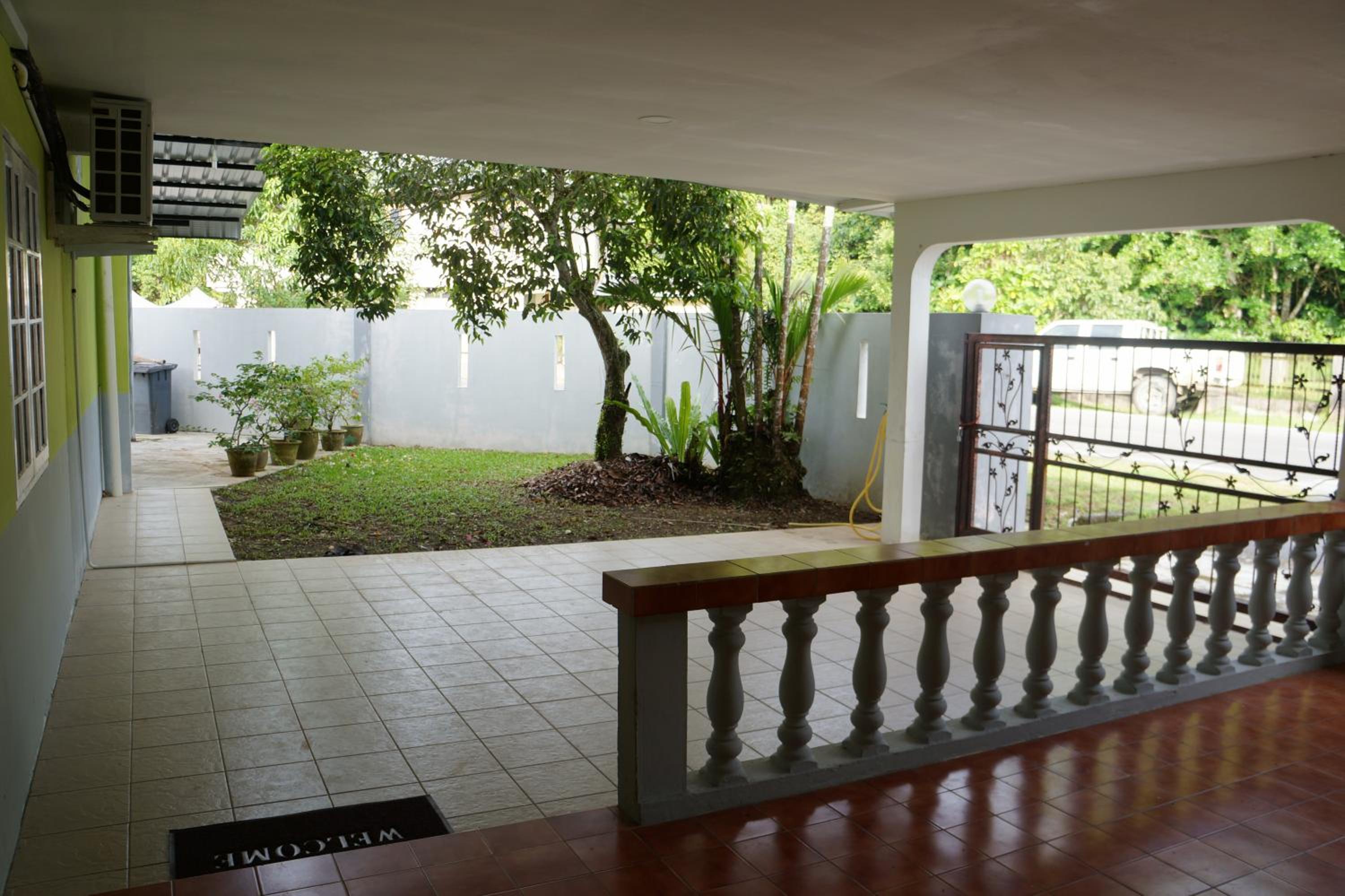 Budget Umi Homestay Kuching photo 6