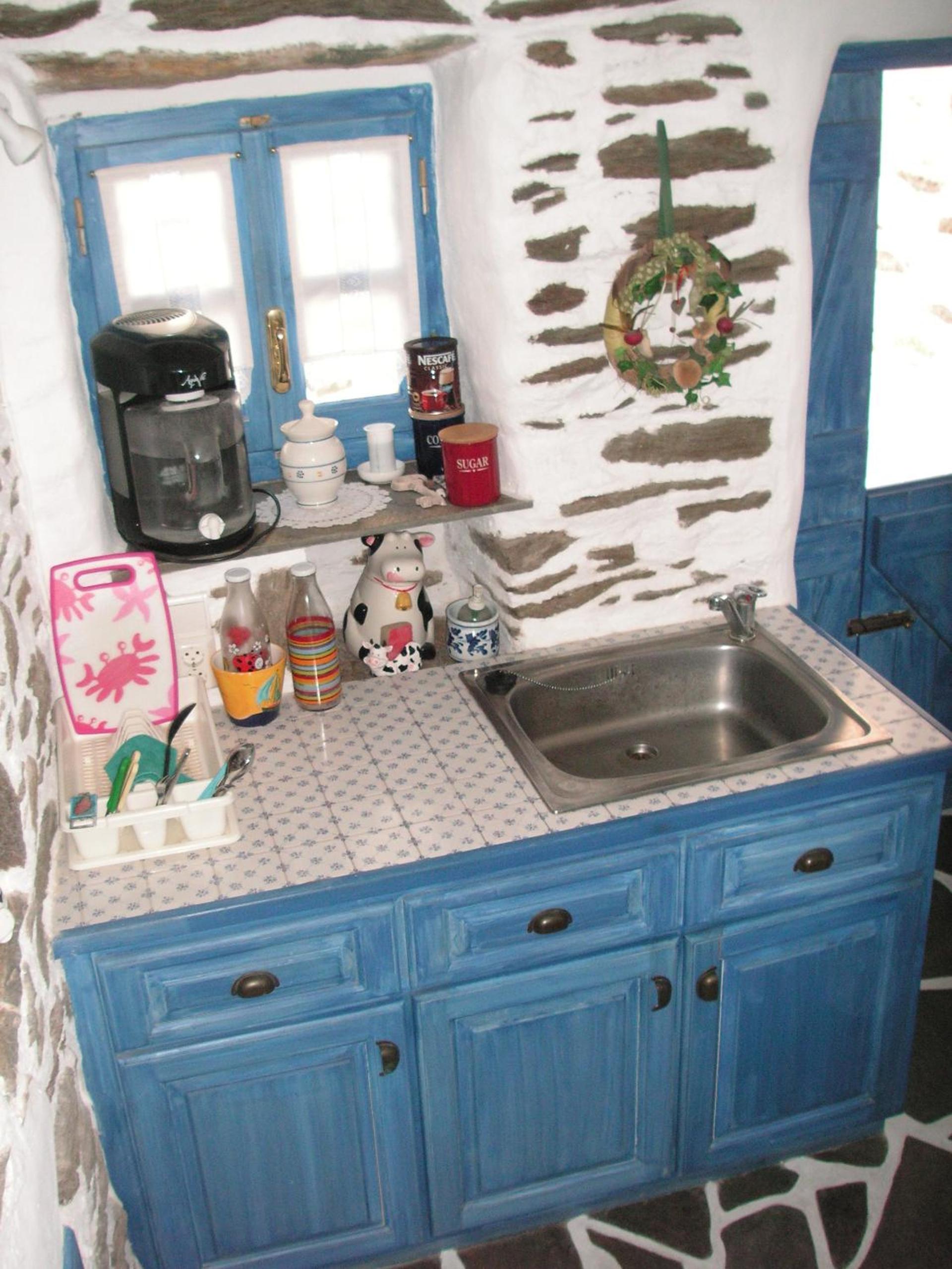 3-level doll house in Kea Ioulida/Chora, Cyclades view 4