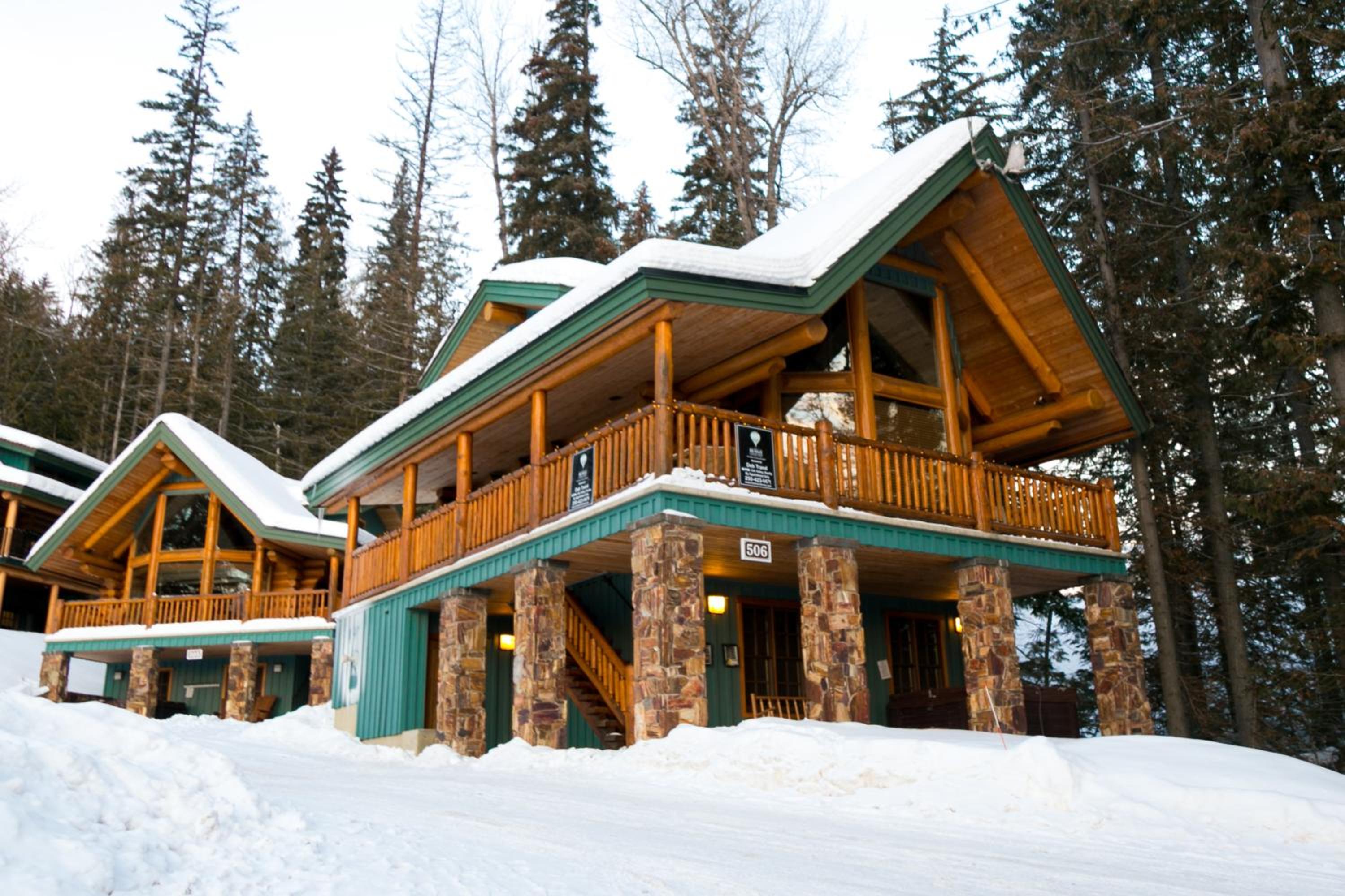 Snow Creek Cabins by Fernie Lodging Co