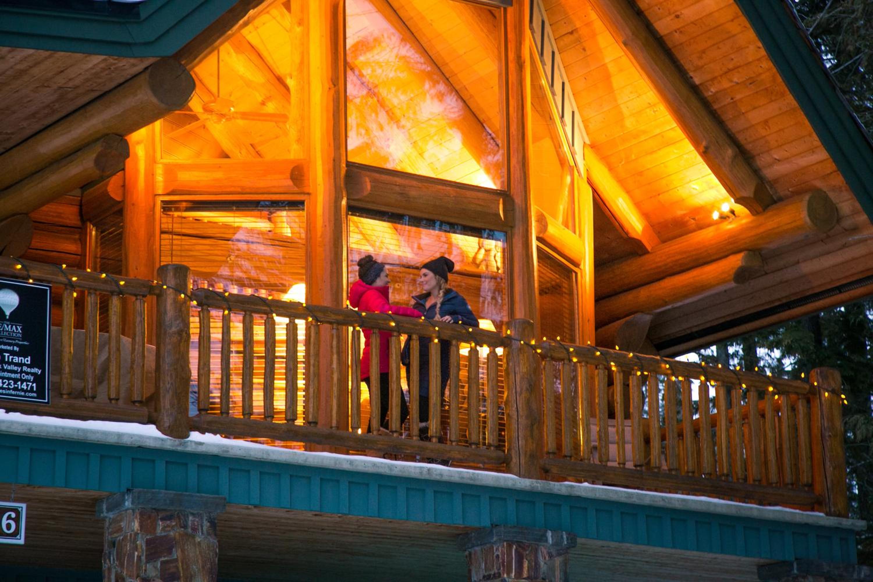 Fernie Vacations - Snow Creek Cabins by Fernie Lodging Co - Property Image 2