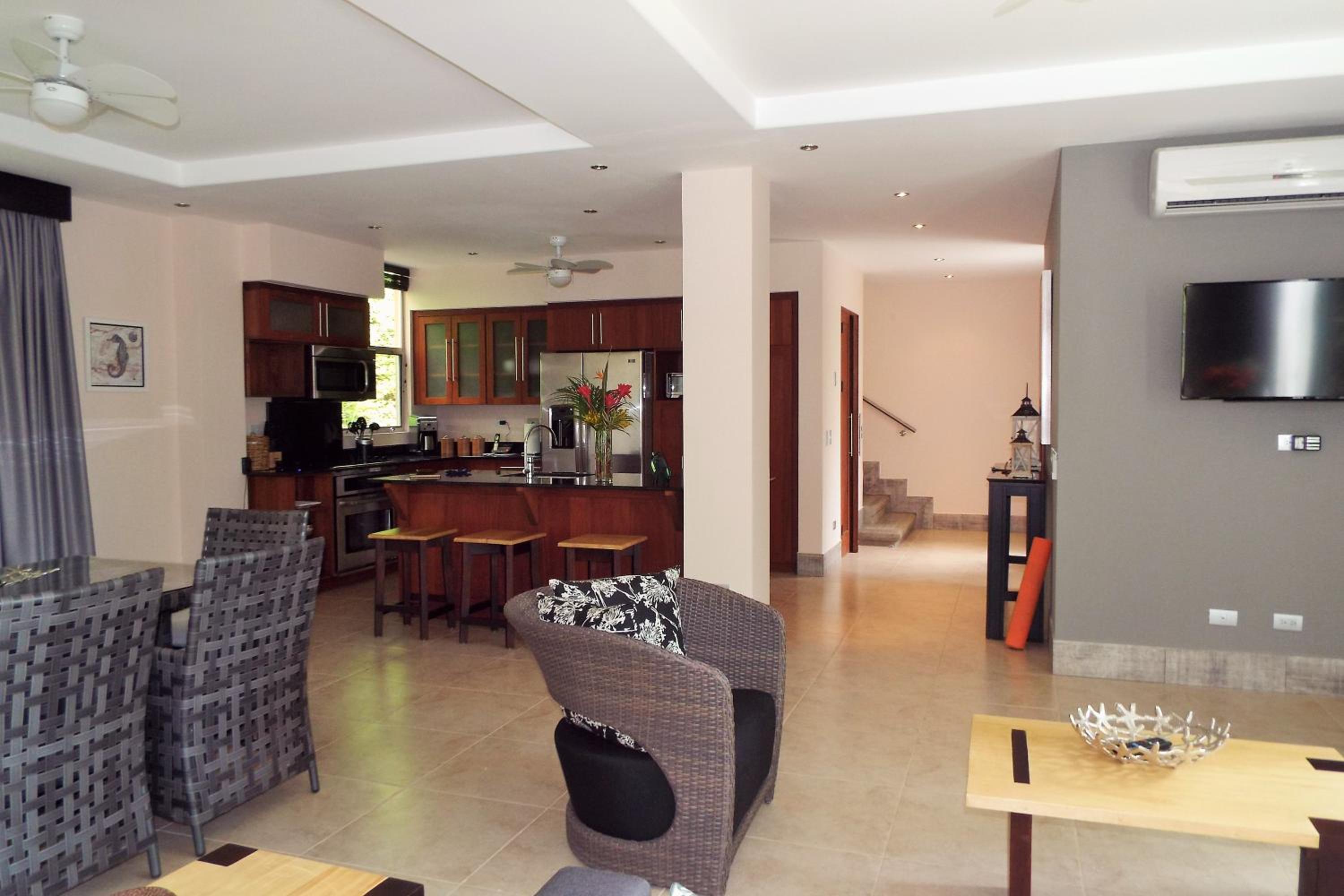 Tulemar Resort