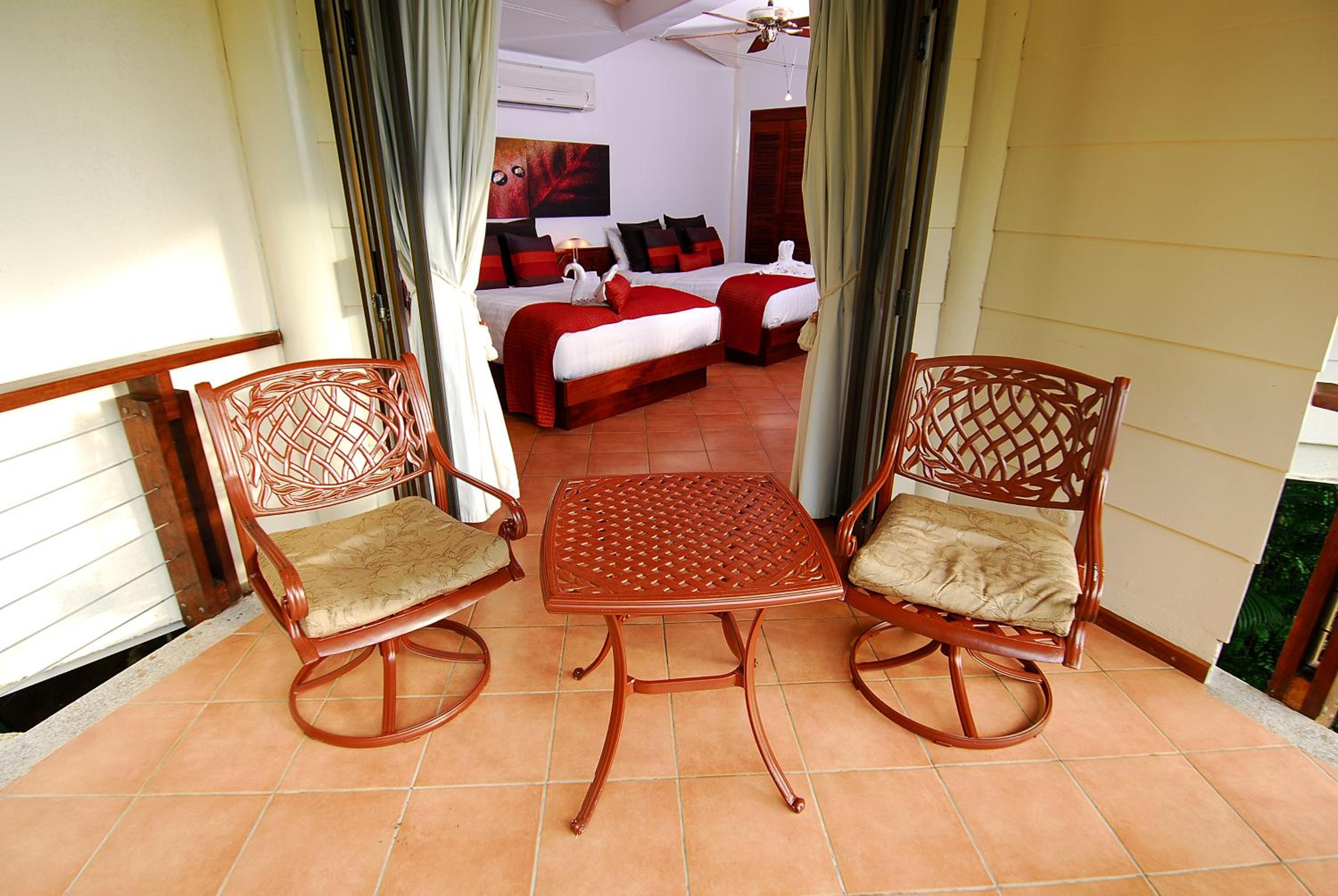 Tulemar Resort