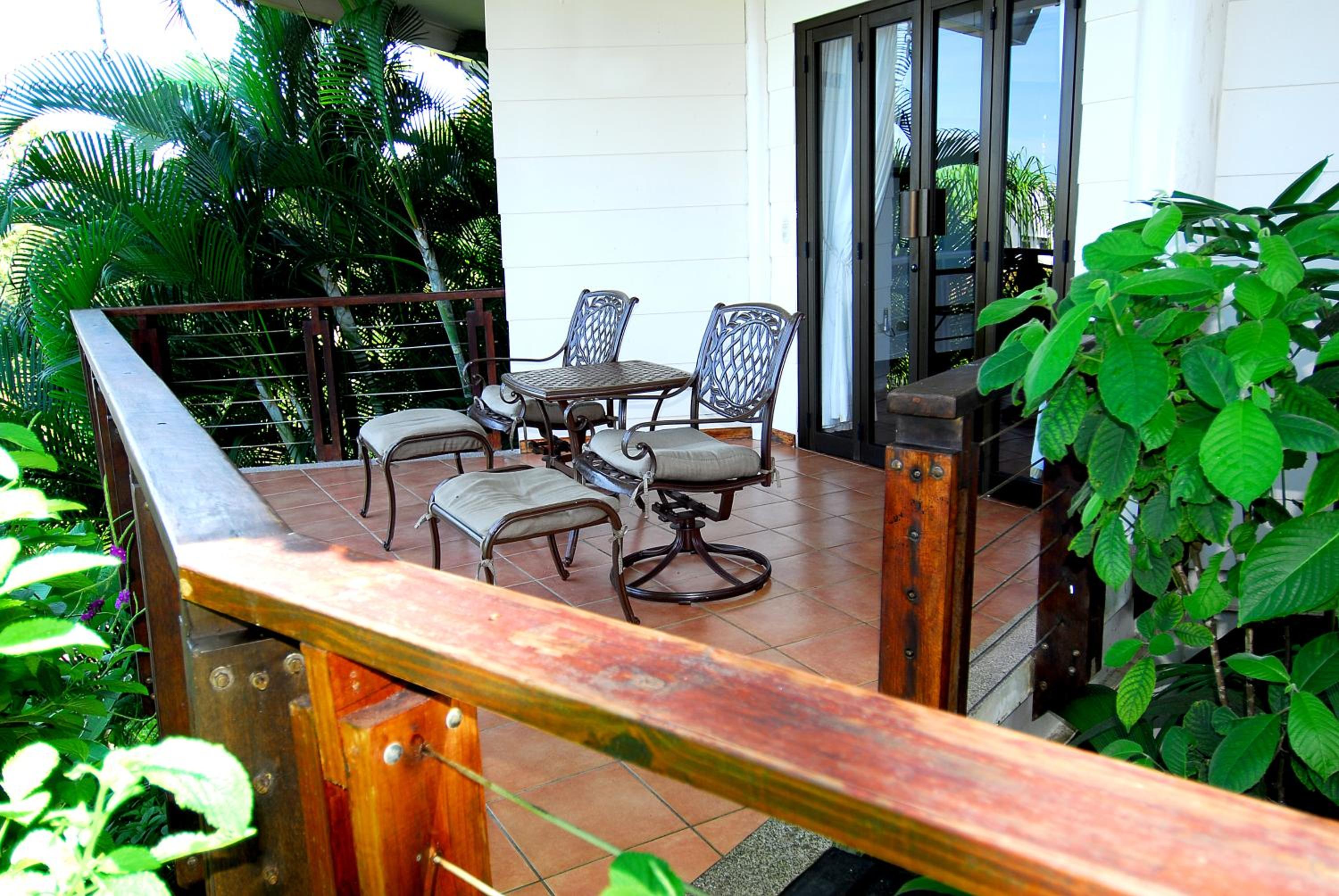 Tulemar Resort
