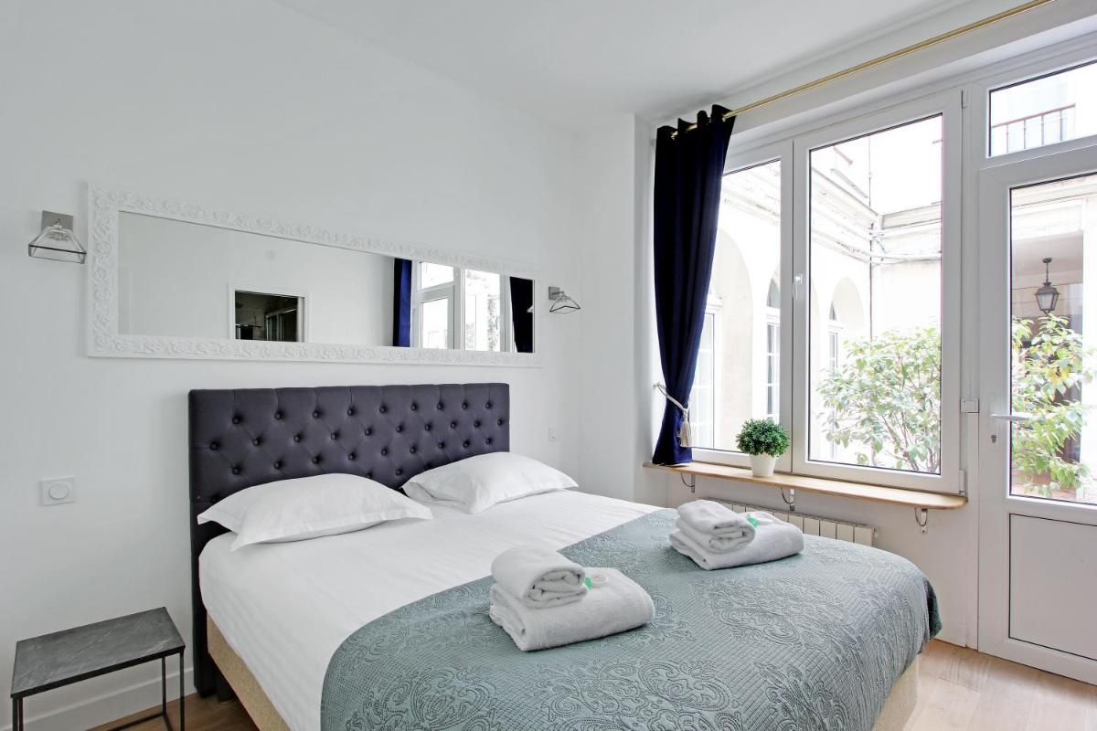 Pick a Flat's Apartment in le Marais - Rue Vieille du Temple