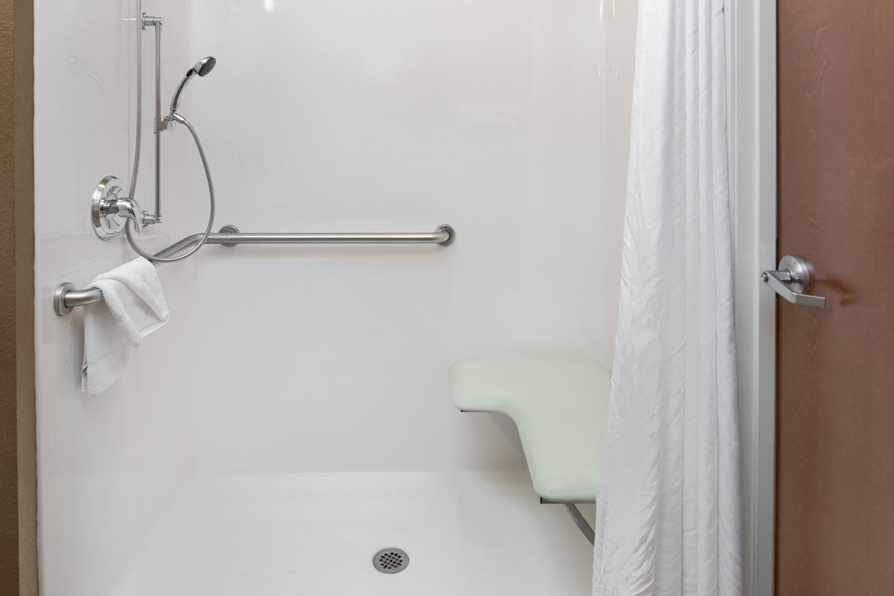 Council Bluffs Vacations - Microtel Inn Suites by Wyndham Bluffs - Property Image 36