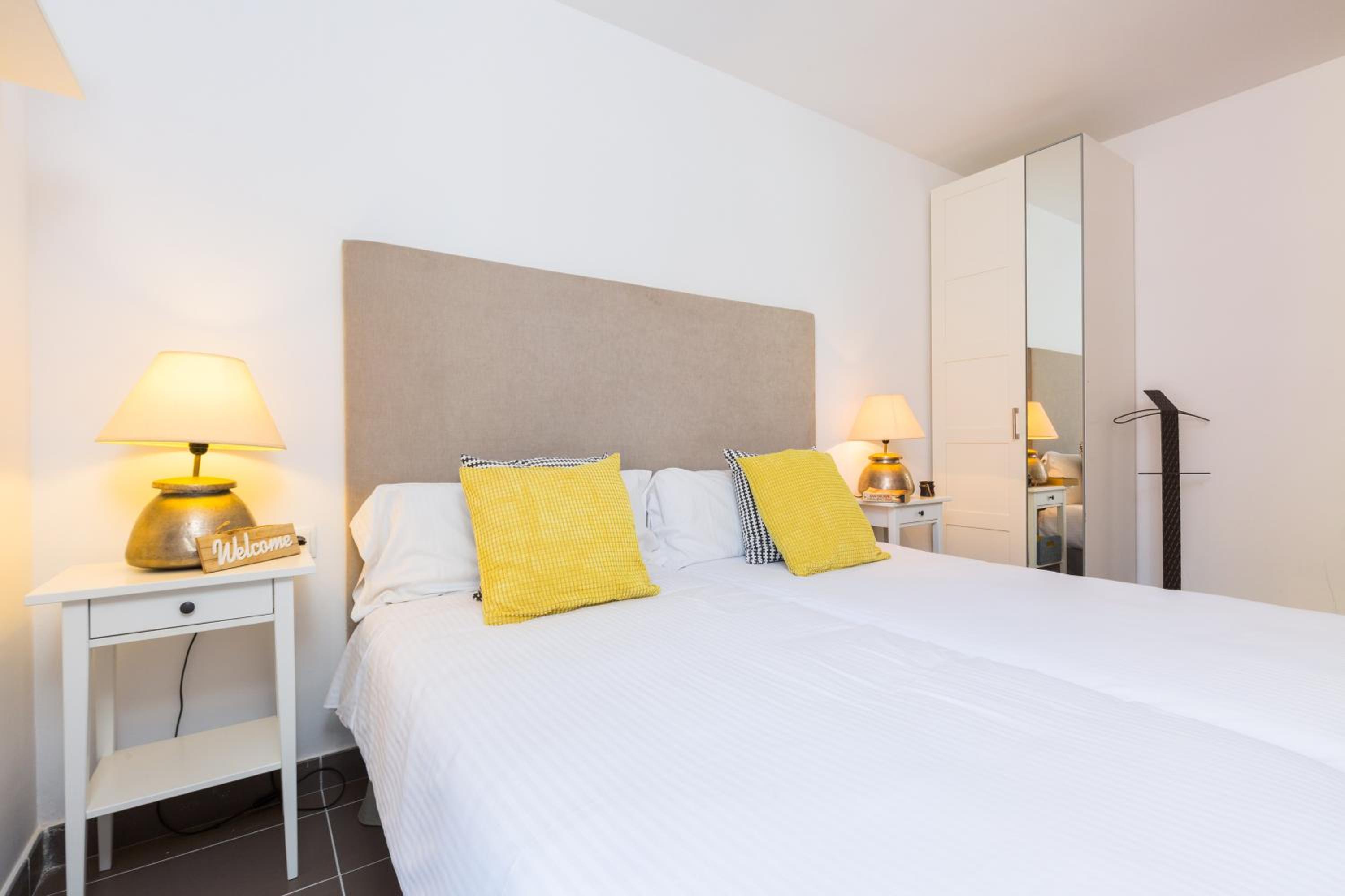 Apartamentos Cornellalux