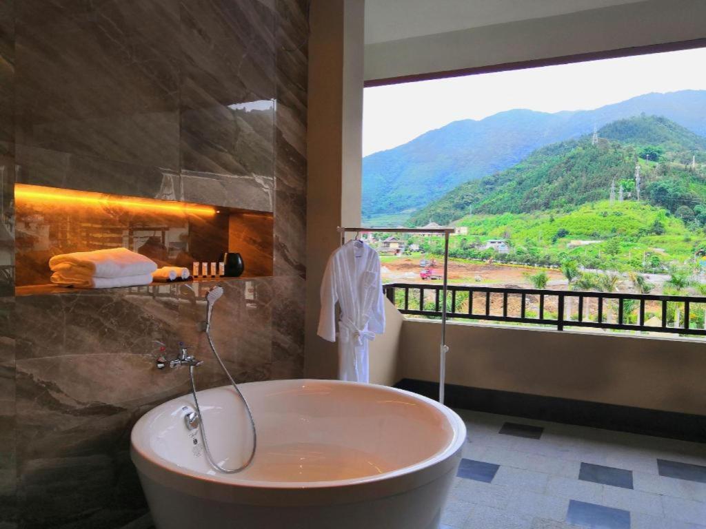 Yunnan Daweishan Jinjiang Resort Hotel