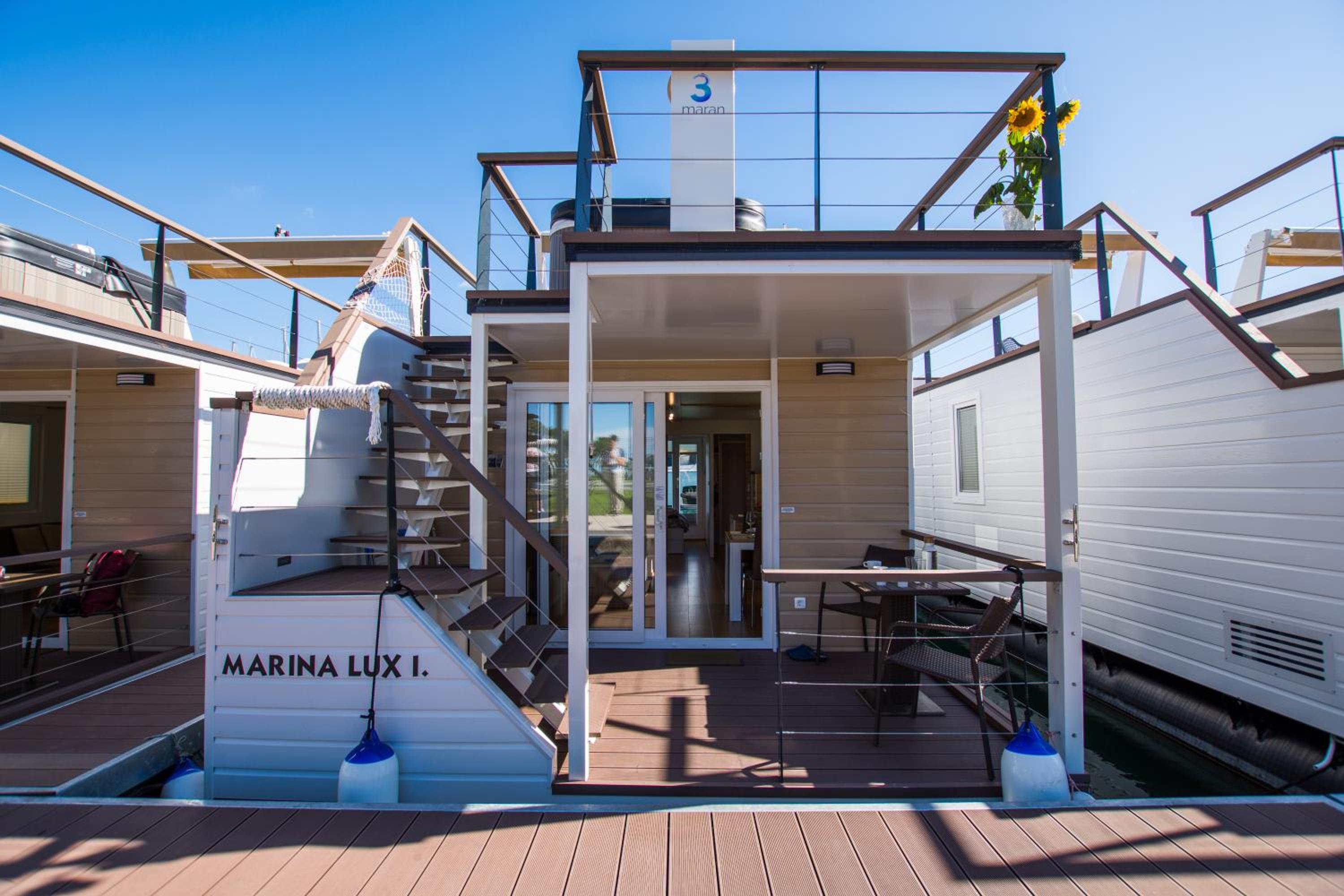 Floating Sea Houses MARINA LUX view 5